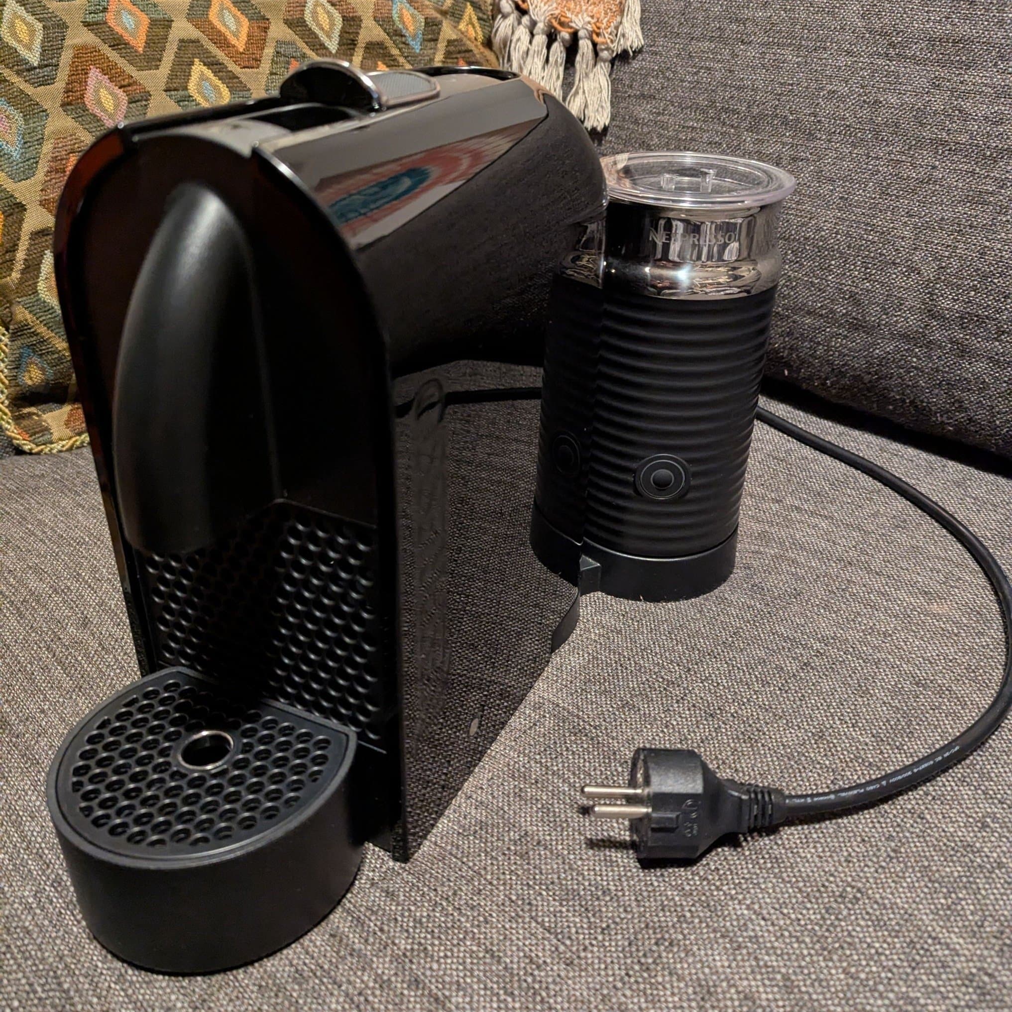 Nespresso UMilk kaffemaskin och mjölkskummare - Kapselmaskin - Fint skick