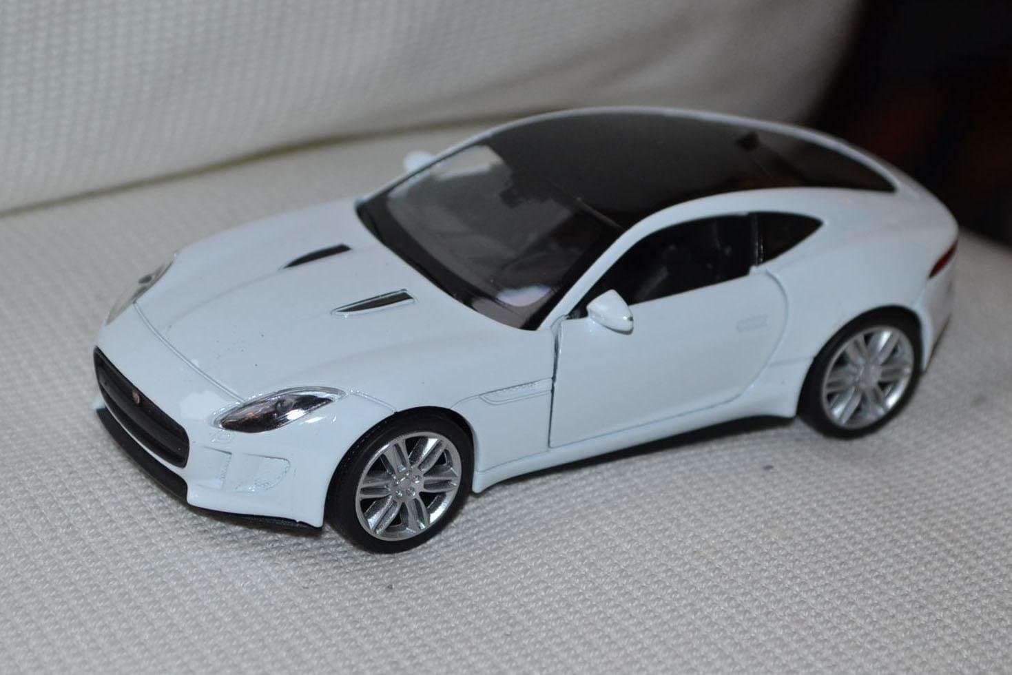 Jaguar F-Type Coupe Vit 1:34-1:38 Welly 11cm Pullback Ny