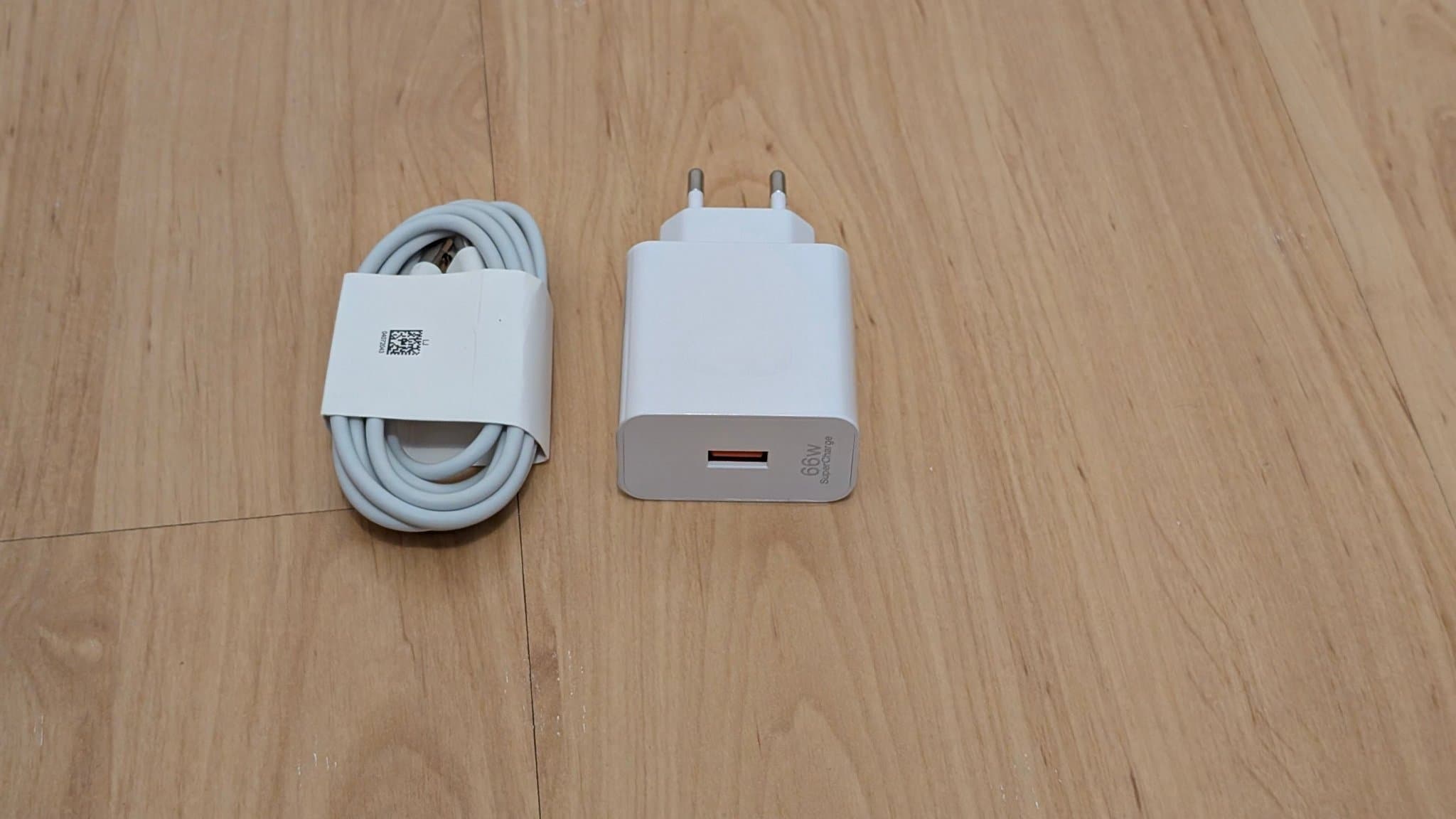 Snabbladdare 66W med USB-C kabel HELT NY