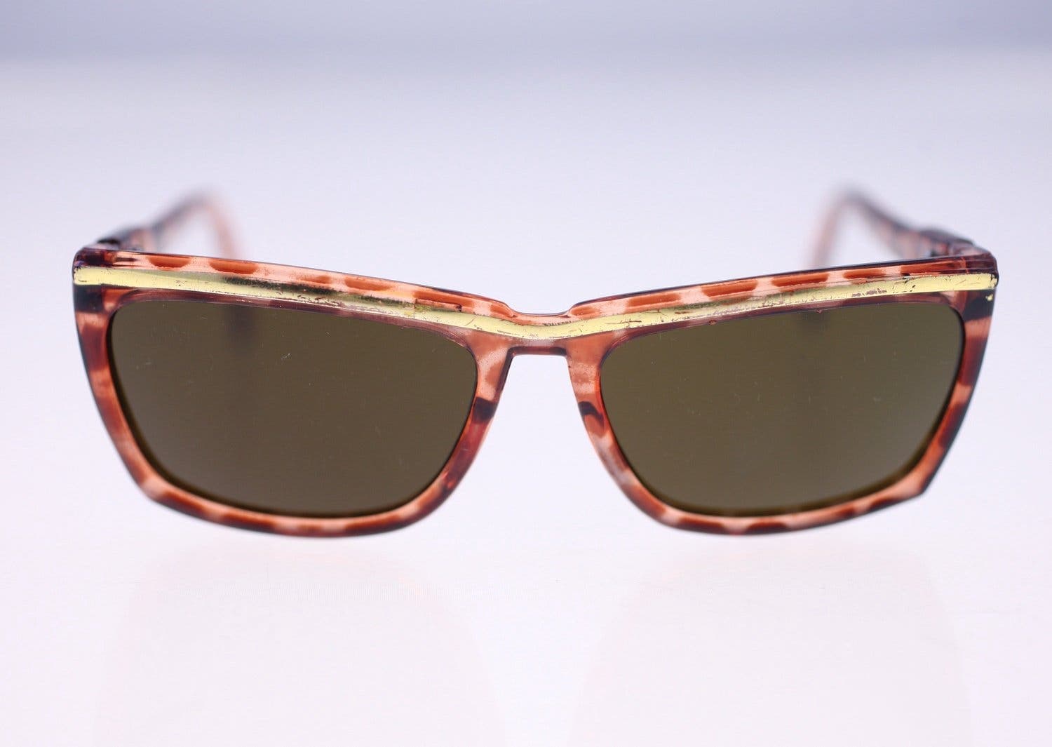 Vintage pilot-style ladies sunglasses-classic style-circa 1980s (Weight: 26g)
