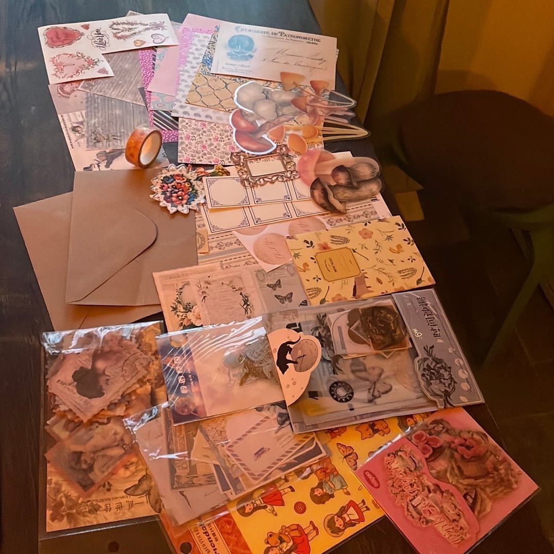 Större Scrapbookingkit/Material Papper, Stickers m.m. Vintage Tema