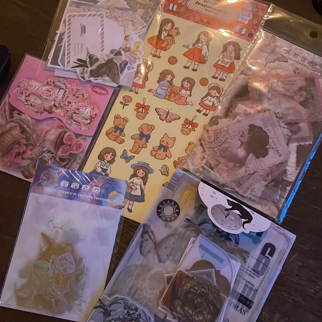 Större Scrapbookingkit/Material Papper, Stickers m.m. Vintage Tema