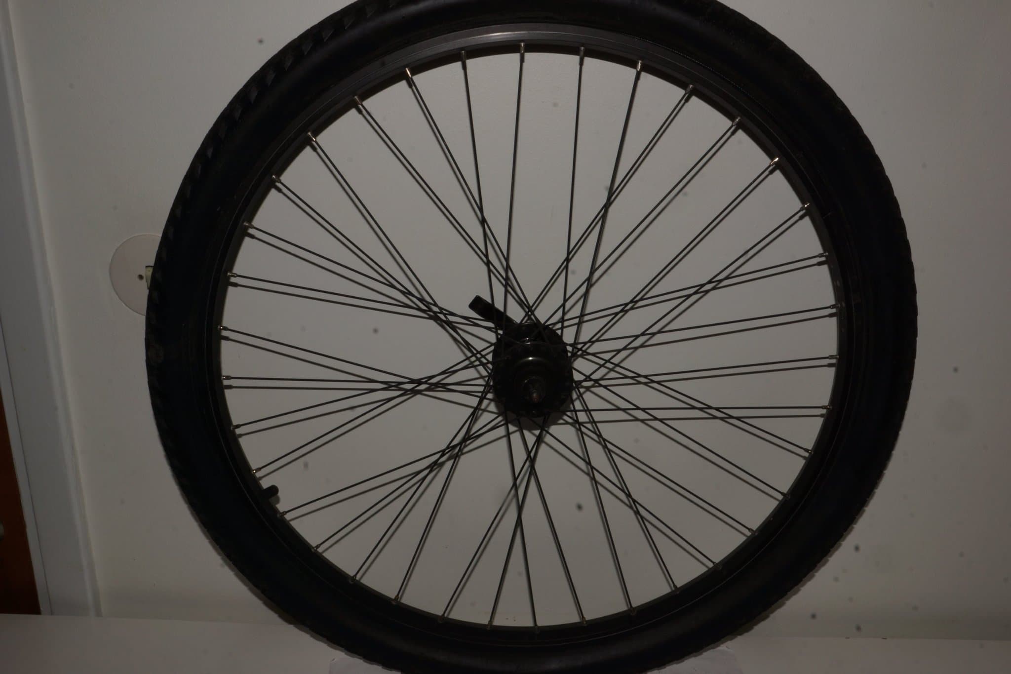 Cykelframhjul med däck 26x2,0