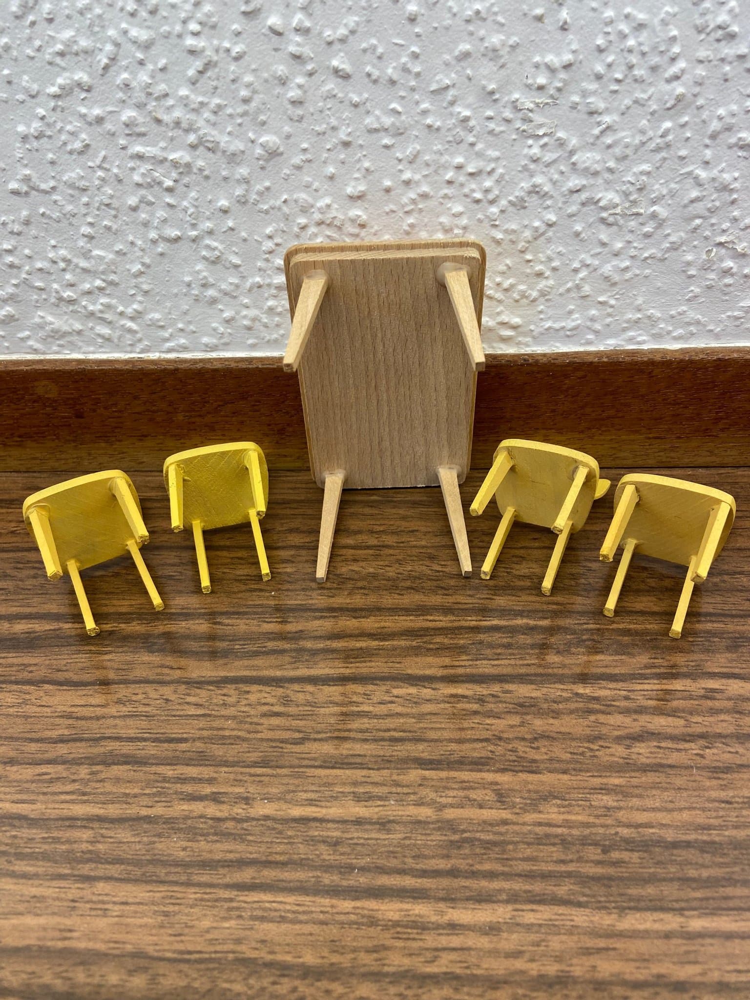 LUNDBY - Bord - Stolar - Köksinredning - Dockskåp