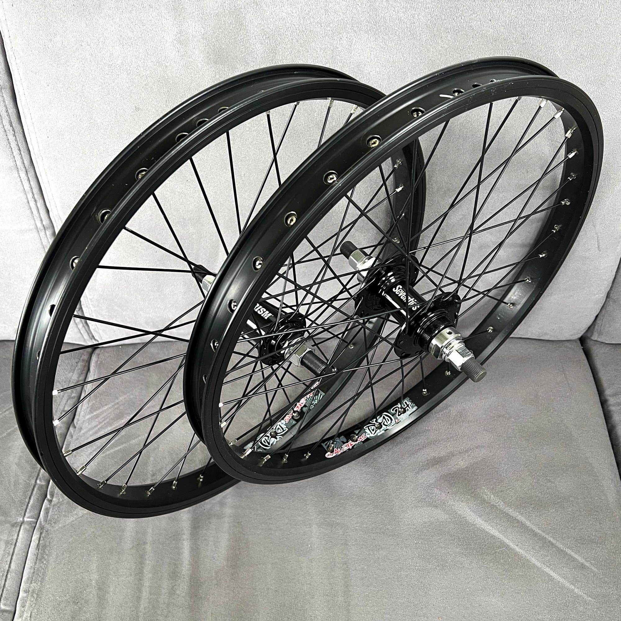 BMX mid school 20” 36H hjul. NOS. Seventies + KHE nav med 14mm axlar. Alex Rims