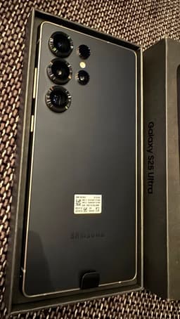 Samsung Galaxy S25 Ultra med 2 år garanti