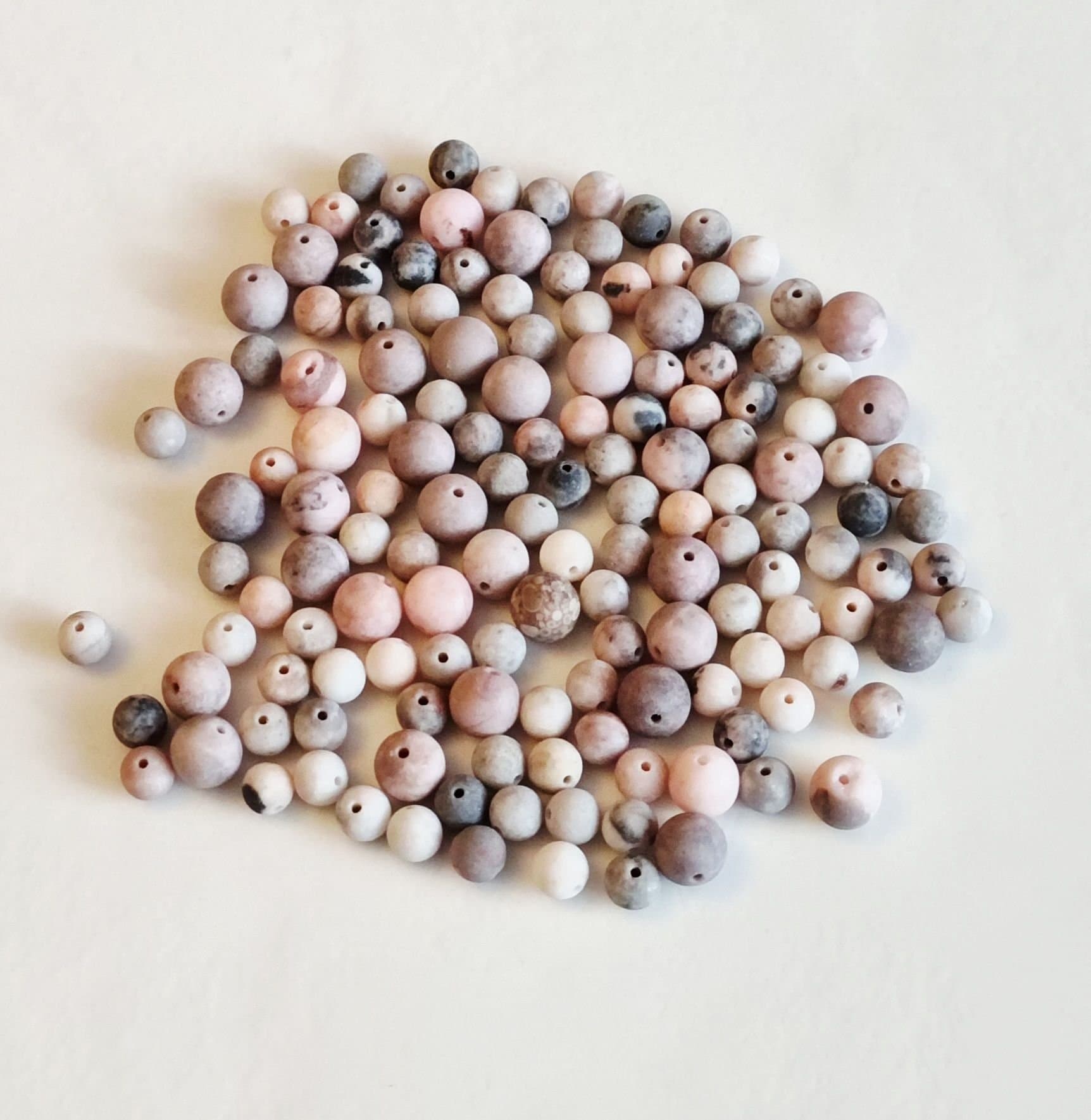 Frostade Zebra Jaspis Pärlor 6mm - 8mm, 150st