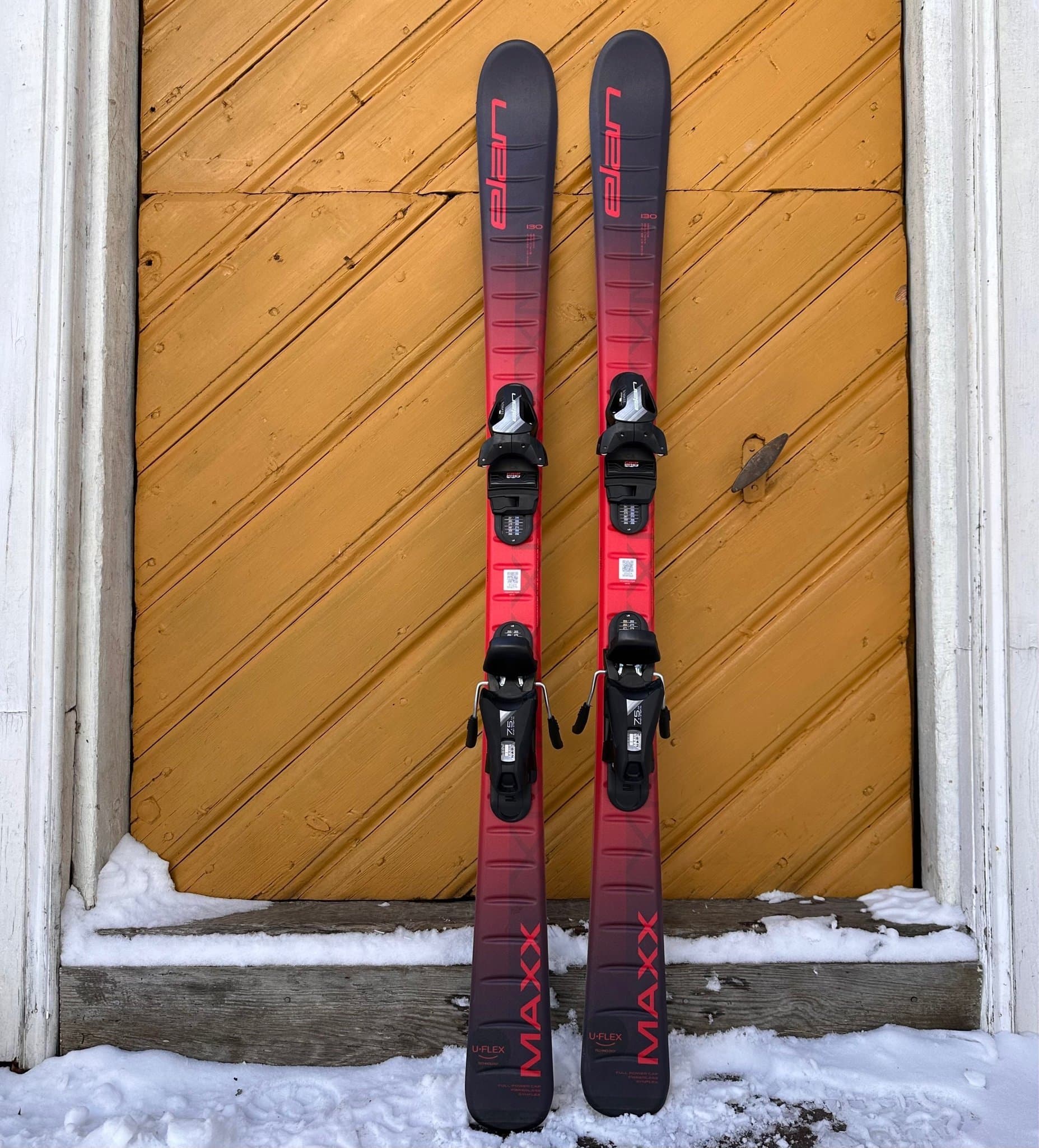 Elan Maxx Skidor med bindningar, 130 cm oanvända