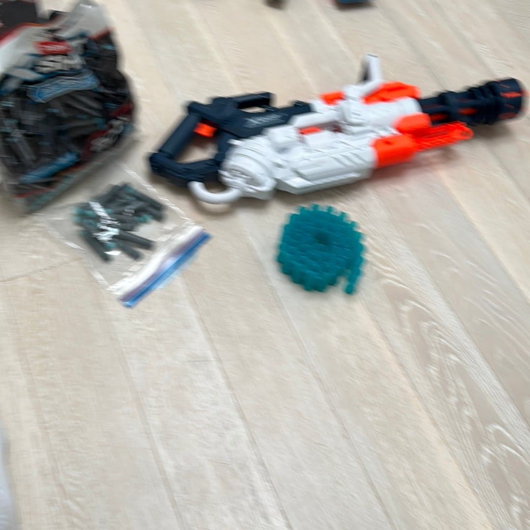 X-shot excel crusher blaster med pilar