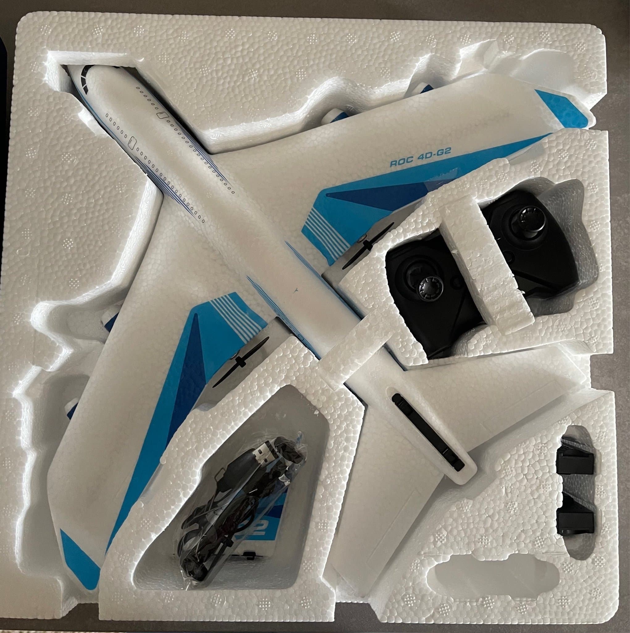 Radiostyrd flygplan endast 45gram