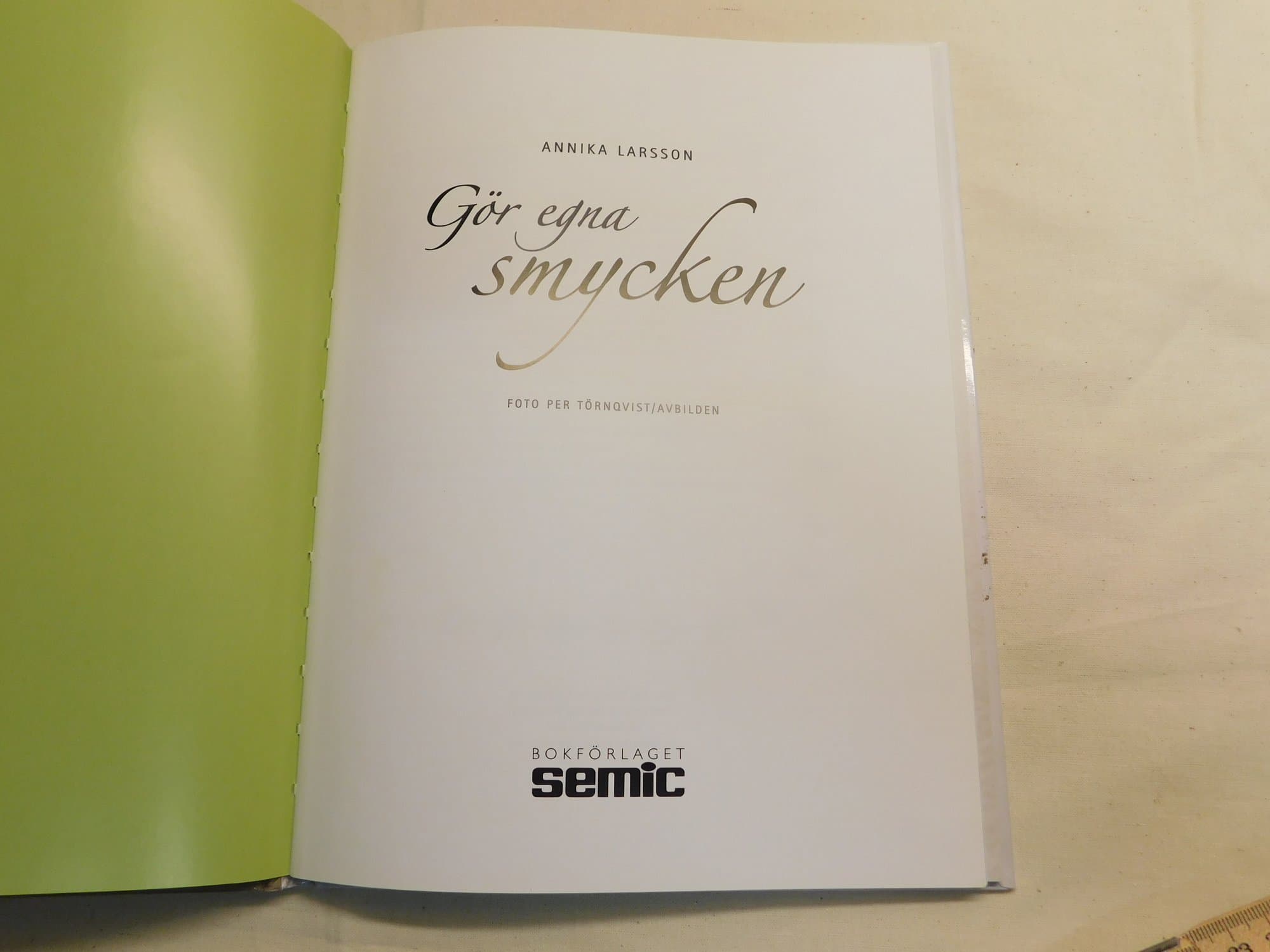 Annika Larsson Gör Egna Smycken Bok