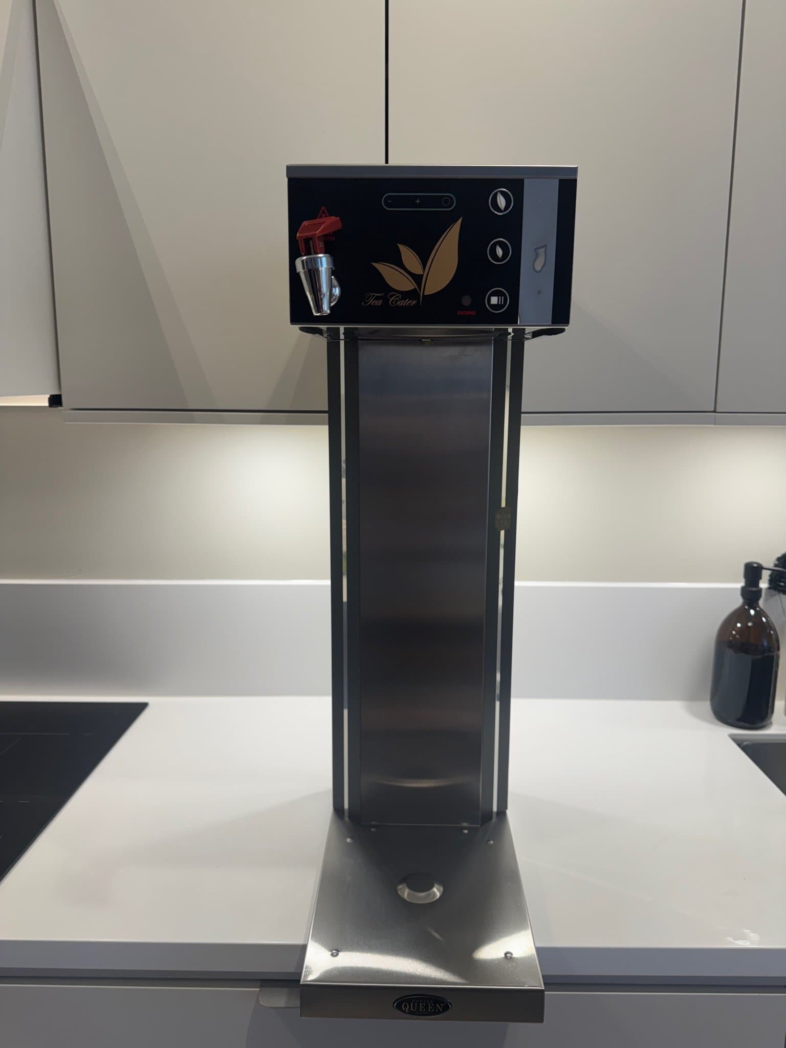 Professionell vattenkokare (helt ny)