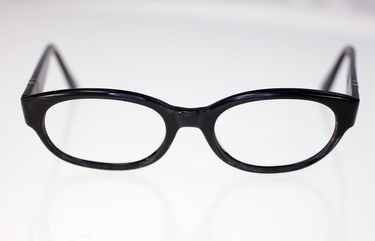 Persol unisex handmade in Italy eyeglasses with case-NO lenses (Weight: 20g/96g)