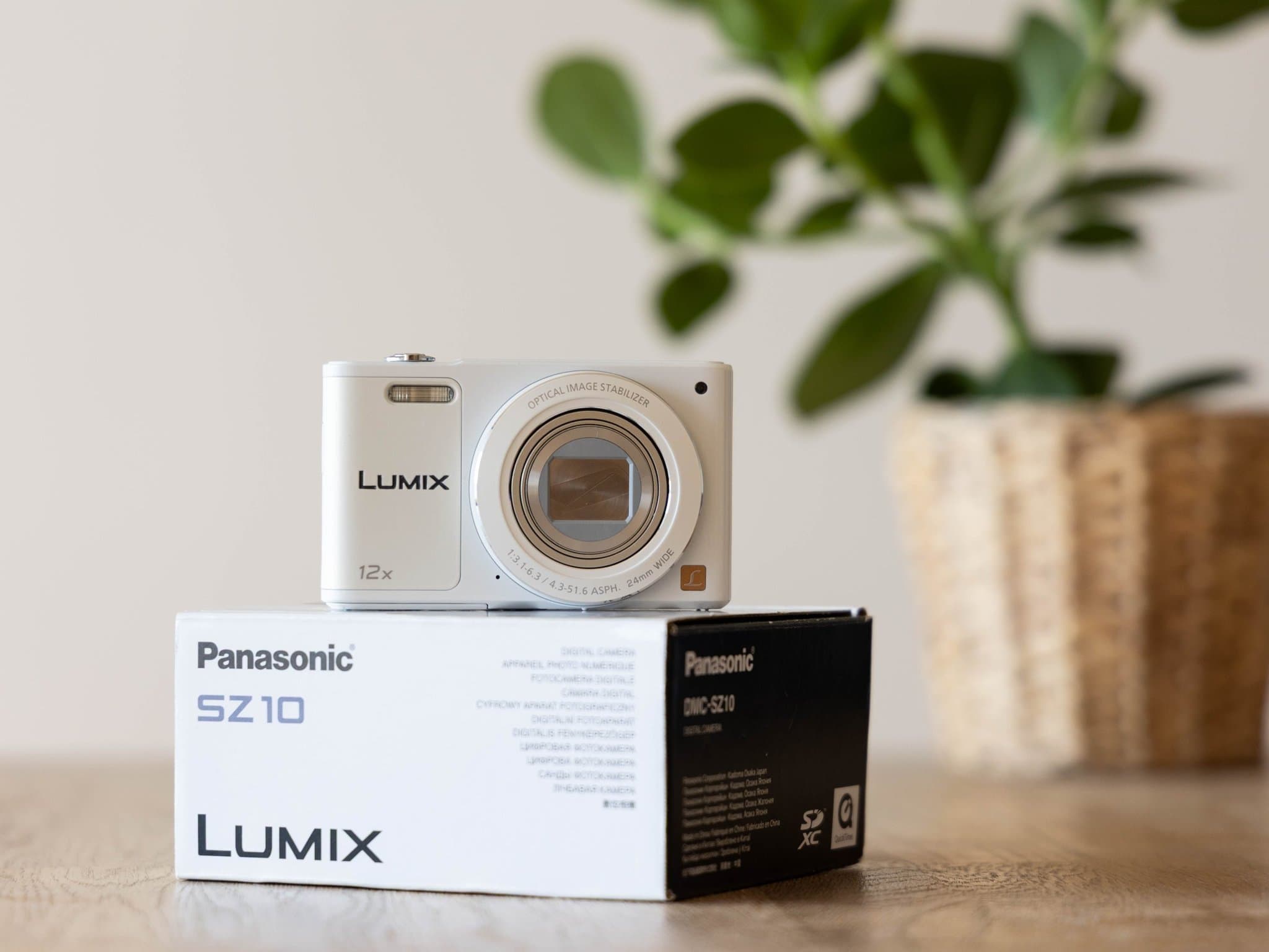 Panasonic Lumix SZ10 kompaktkamera