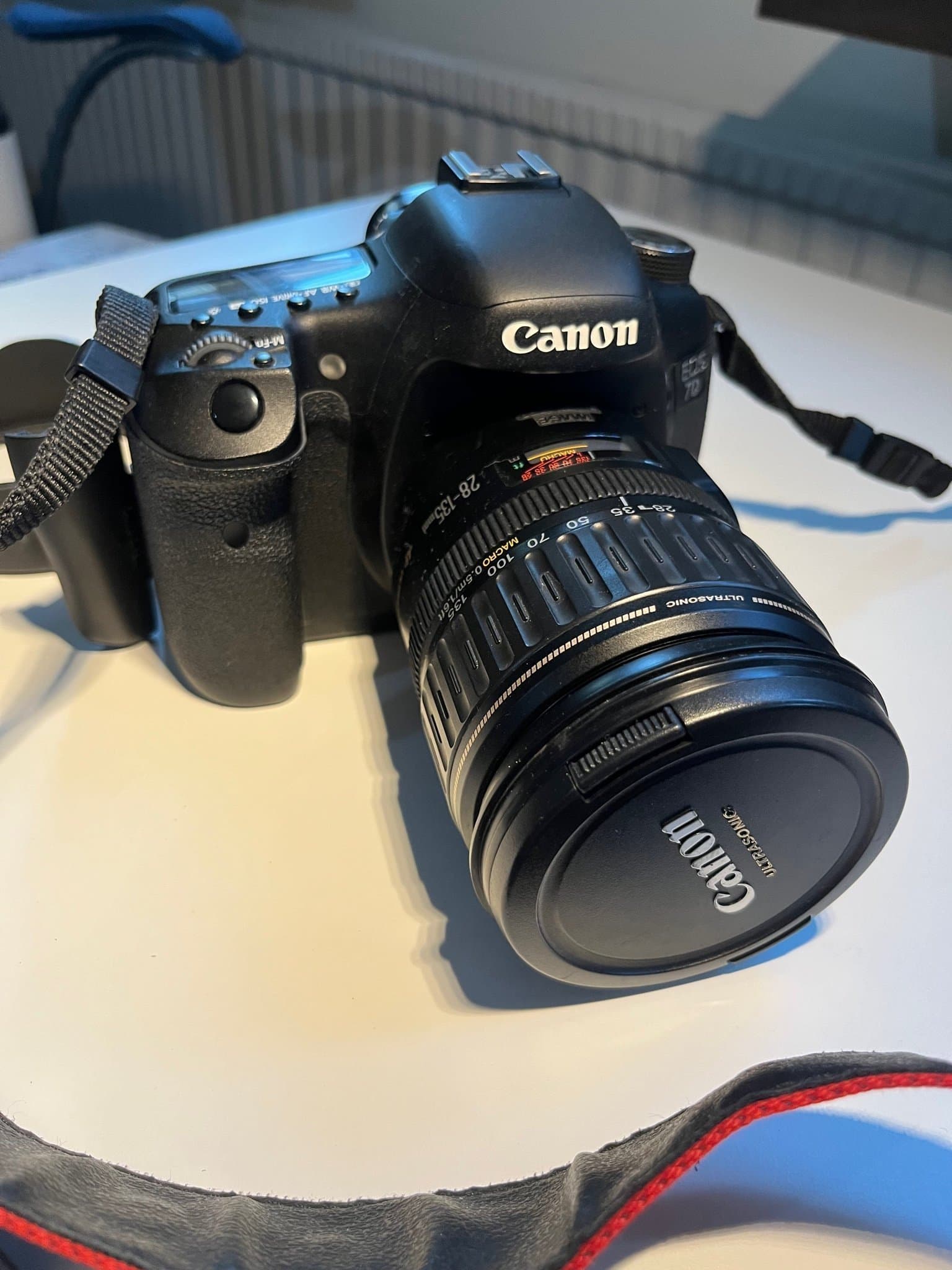 Canon EOS 7D Kamera + Lens - rarely used - shutter count 22173