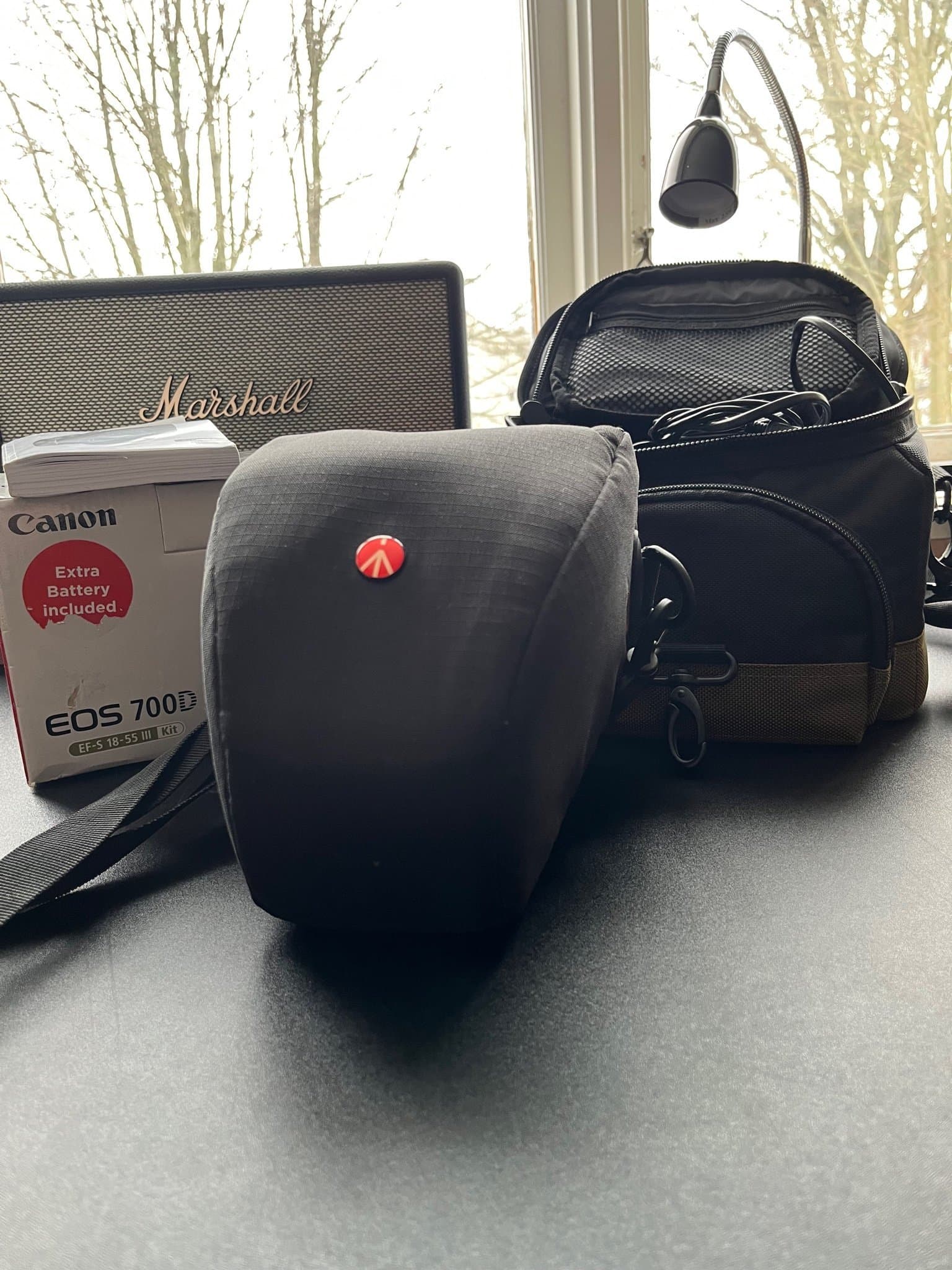 Canon EOS 700D systemkamera med objektiv