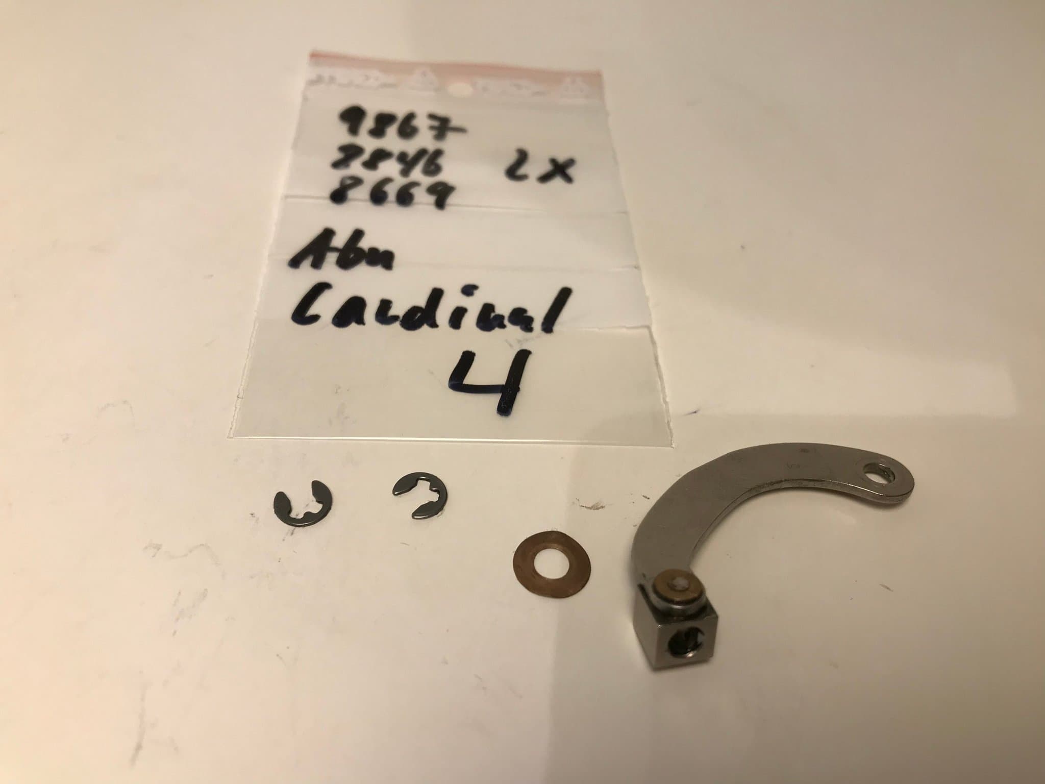 reservdelar Abu Cardinal 4, här: 9867,8846,8669 förbindelse axeln