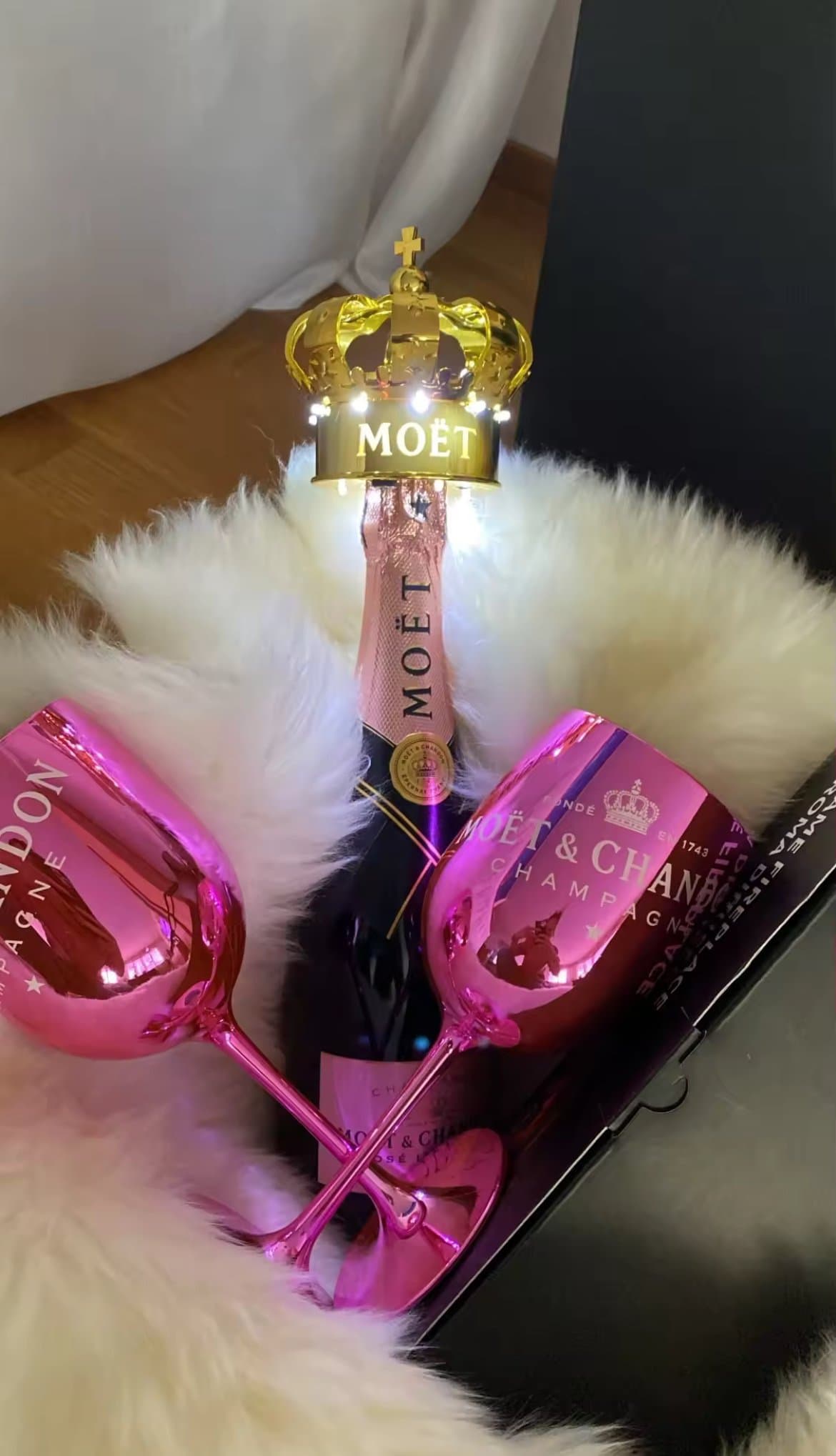 Moet & Chandon blinkande led usb ljuskrona ny i förpackning lyxig present