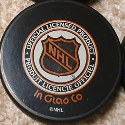 Ishockey Puck NHL Buffalo Sabres, made in Slovakia