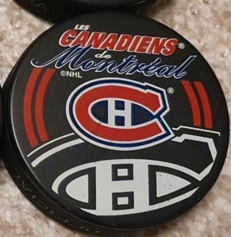Ishockey Puck NHL Montreal Canadians, tillverkad i Slovakien
