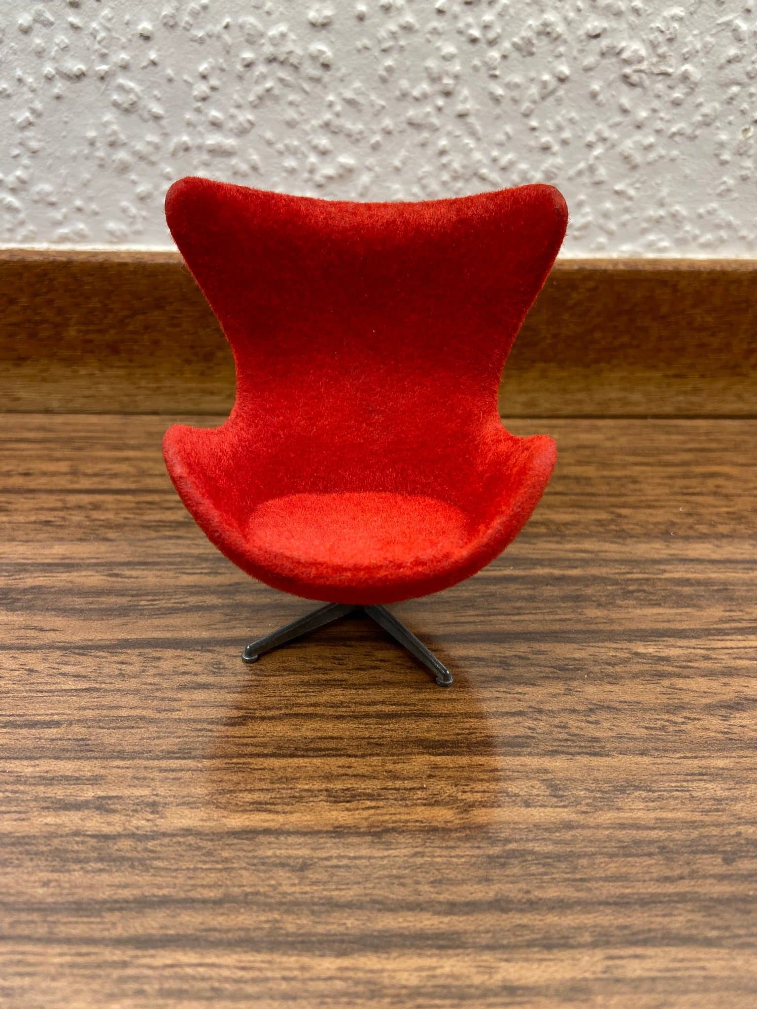 Brio - Fåtölj - Ägget - Dockskåp