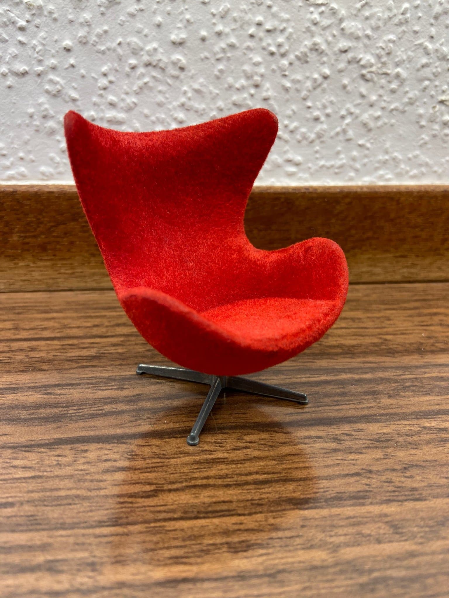 Brio - Fåtölj - Ägget - Dockskåp