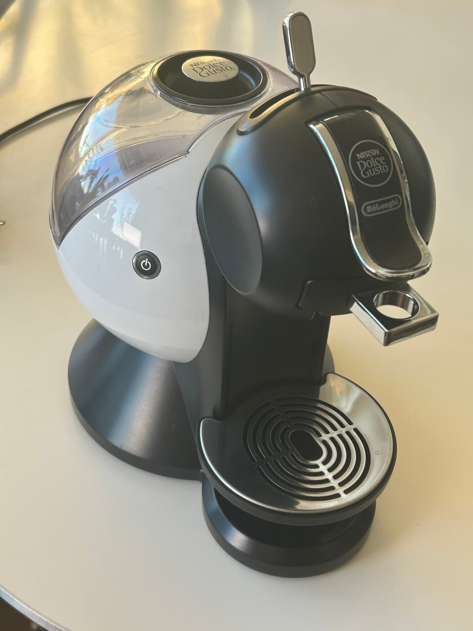 Dolce Gusto Melody kapselmaskin – DeLonghi – rengjord & avkalkad