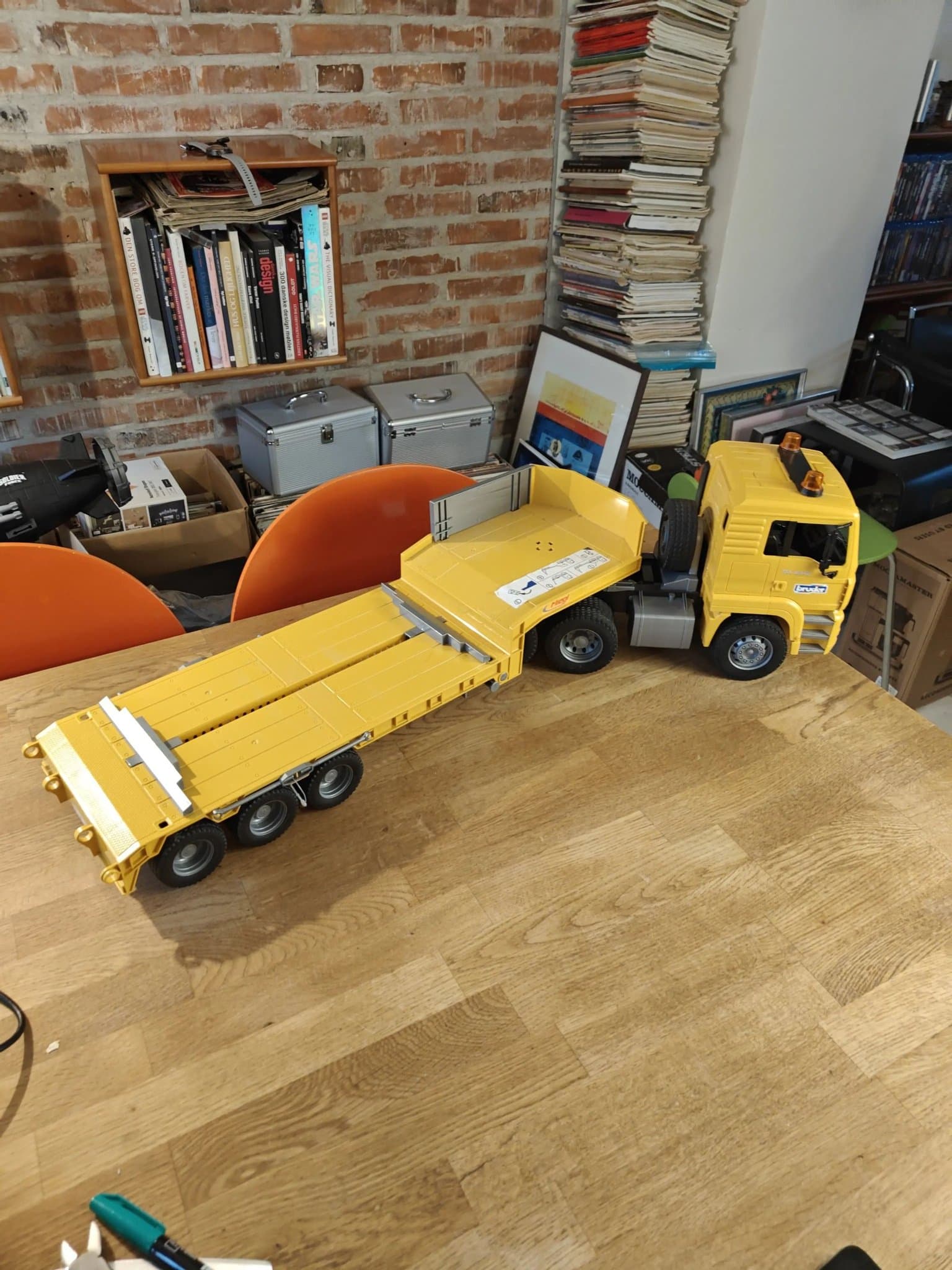 Bruder MAN TGA 41.440 blokvogn med trailer