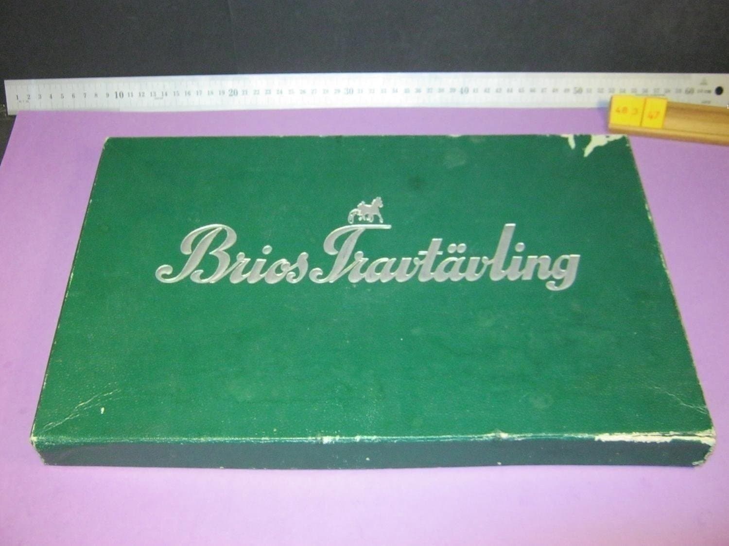 Brio´s Travtävling, Gammalt spel från Brio med stora tunga pjäser i metall, Kpl