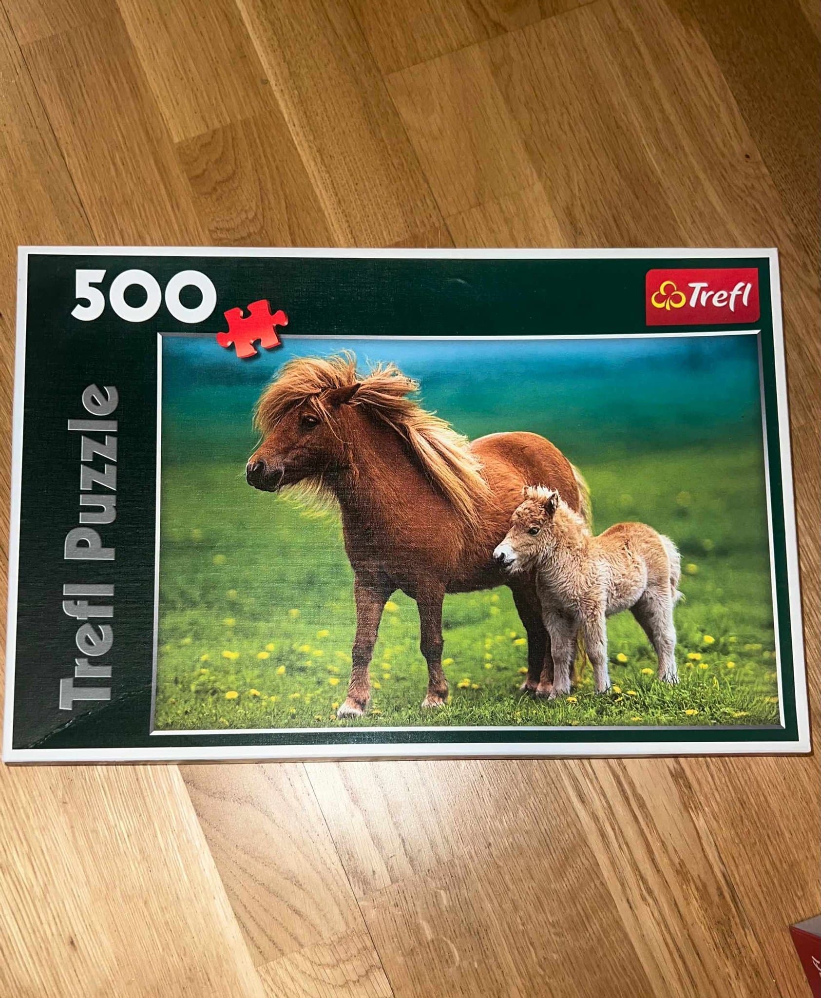Stort Puzzel med 500 bitar från Trefl Med hästar