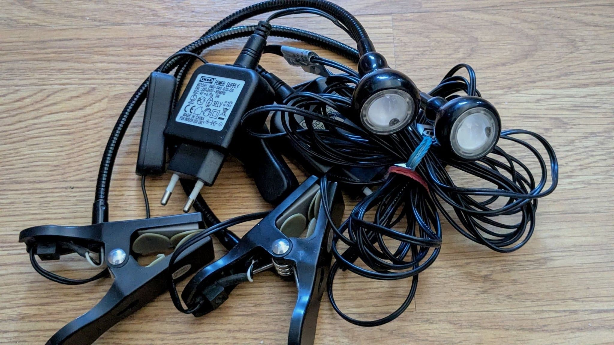 IKEA JANSJÖ LED-spotlight med klämma, svart