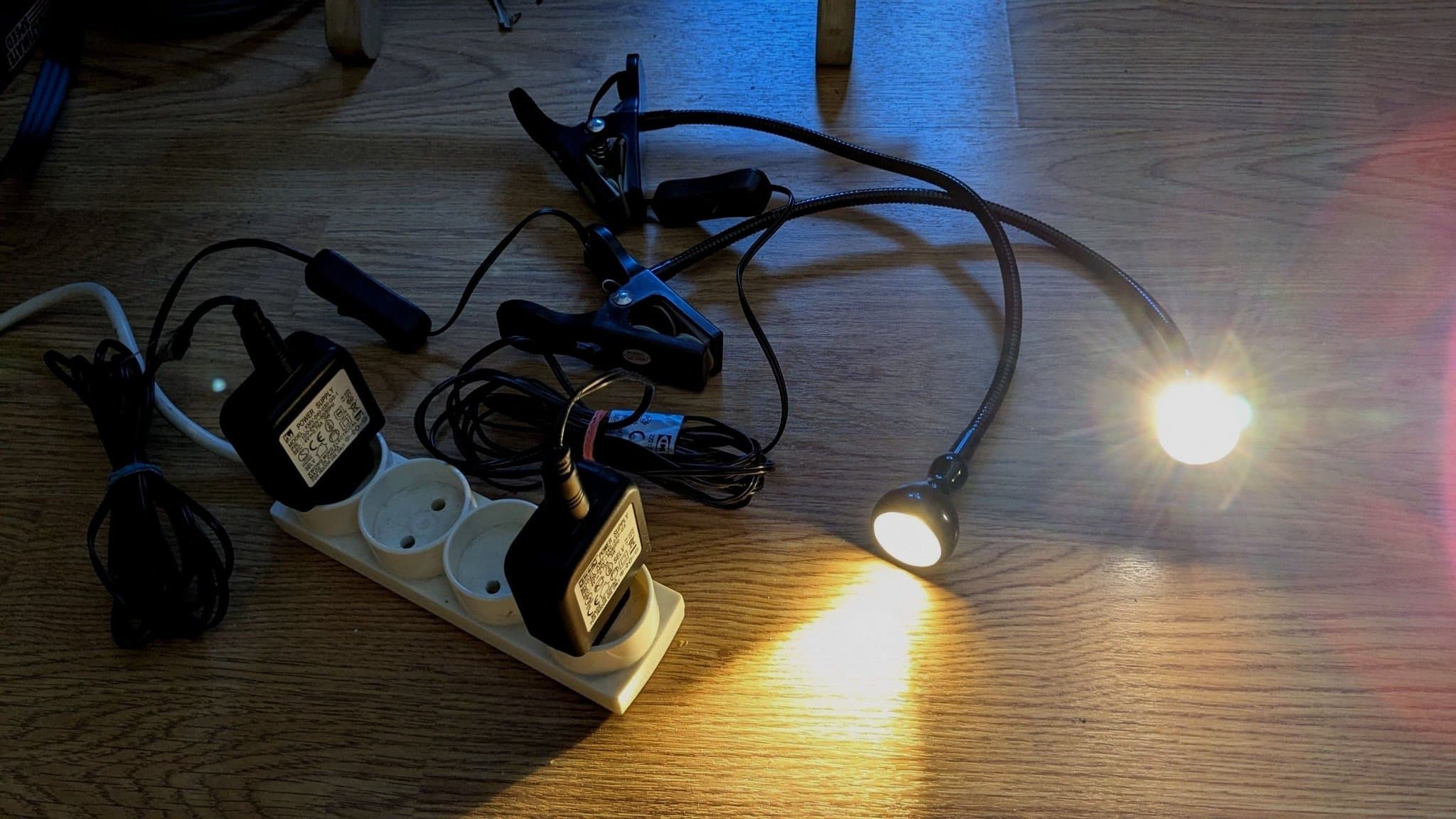 IKEA JANSJÖ LED-spotlight med klämma, svart