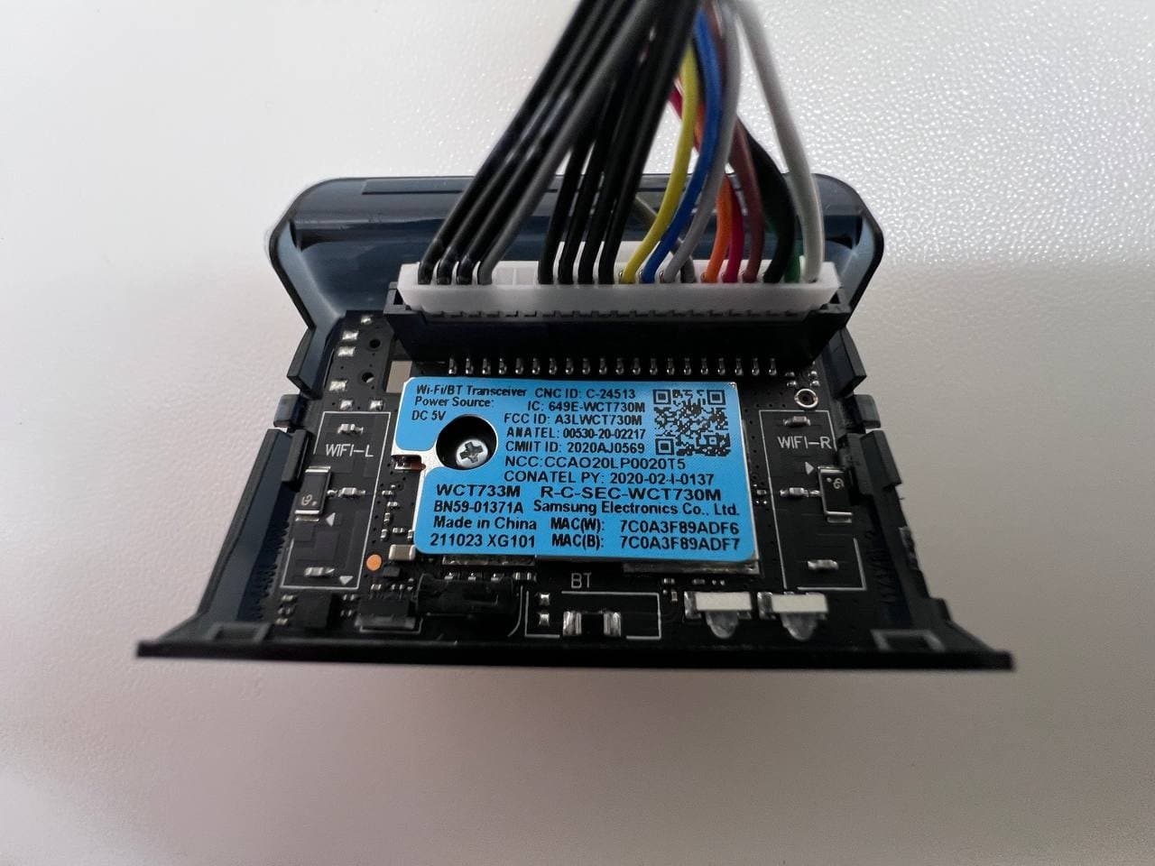 Samsung UE43AU7172U Smart TV WiFi / Bluetooth Module - WCT733M (BN59-01371A)