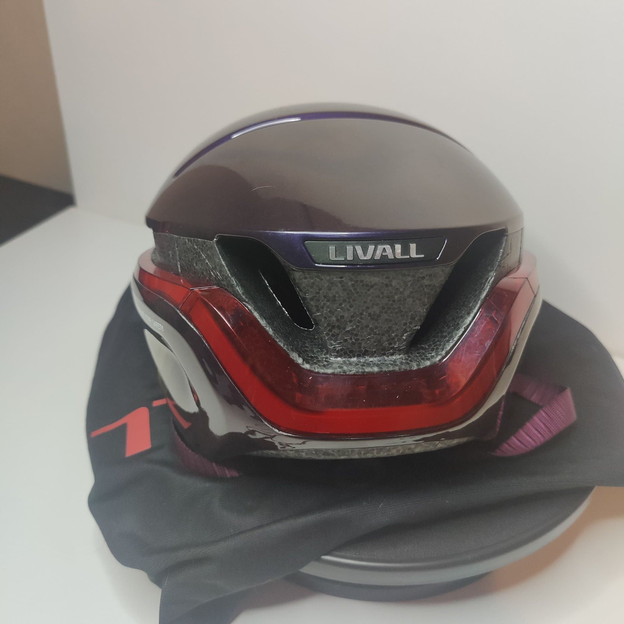 LIVALL Cykelhjälm stl 54-58cm