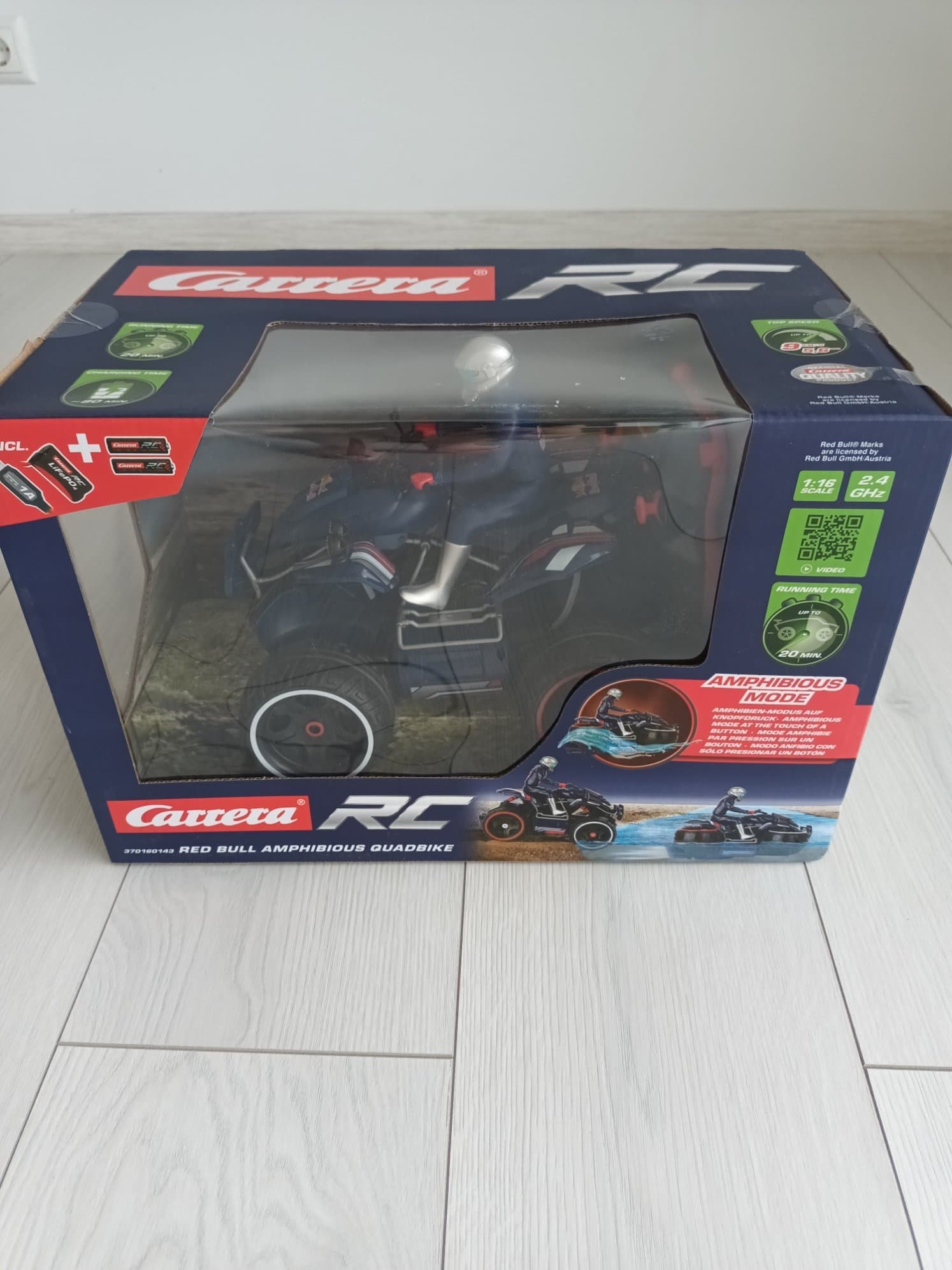 Ny Carrera RC Red Bull 2,4 GHz Amfibie fyrhjuling