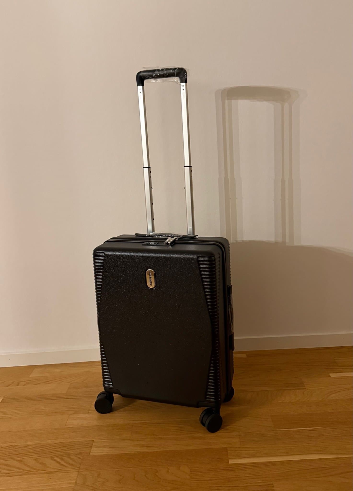 Ny. Cabin handbagage resväska 55 x 40 x 20 cm