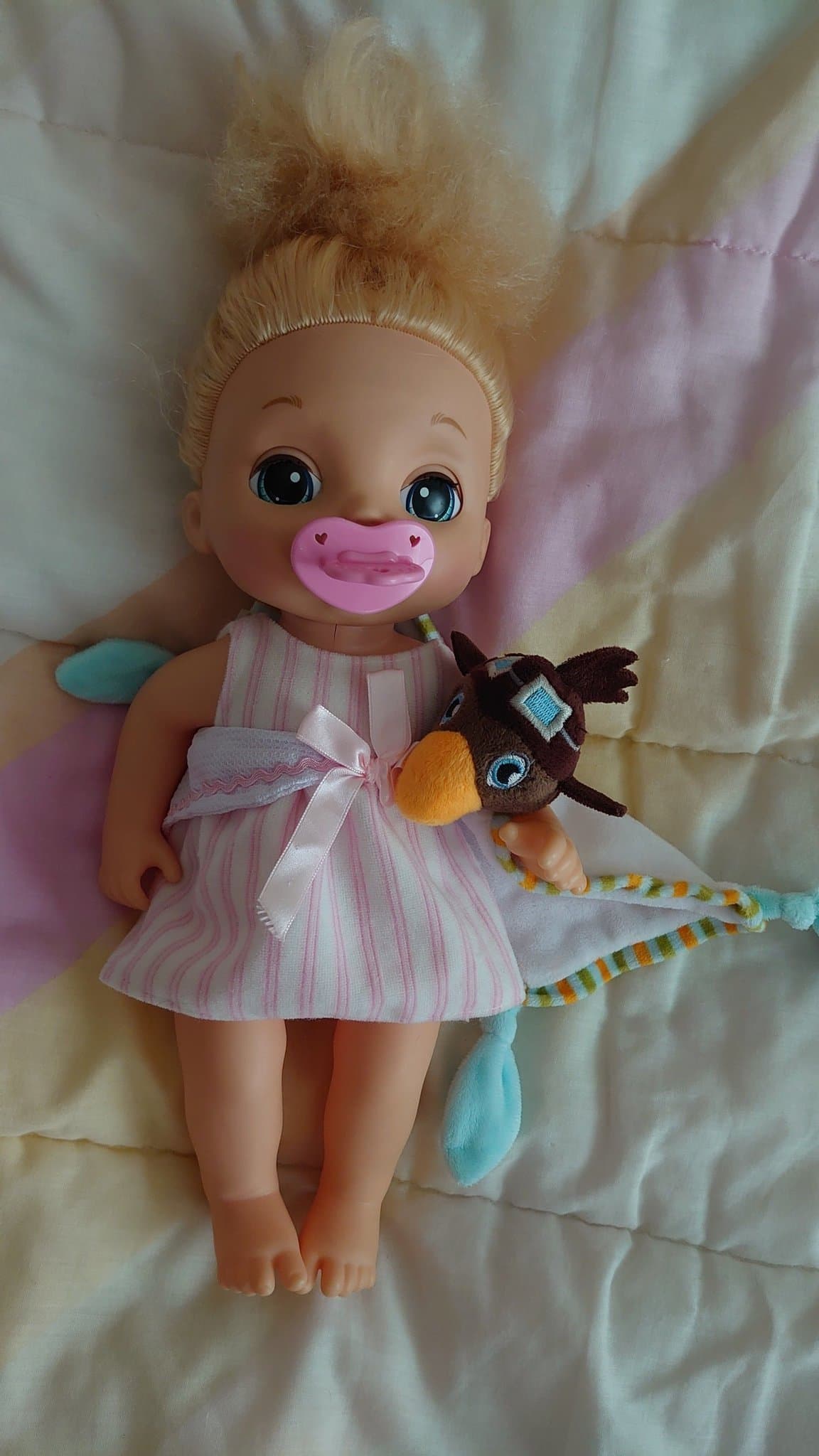 Baby Alive docka med tillbehör, tysk tal.