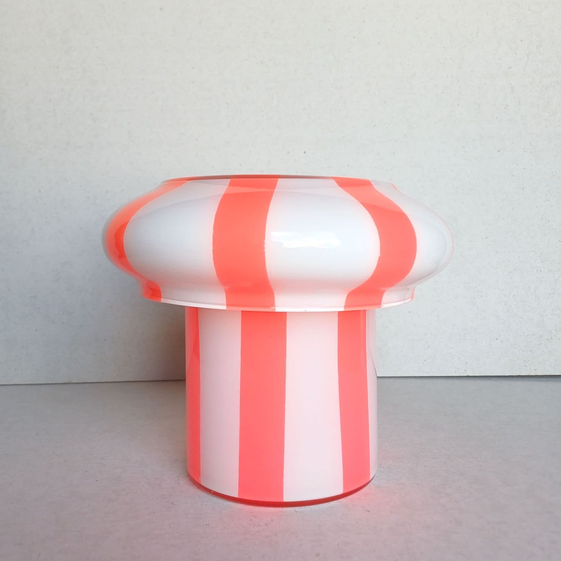 Unik lampa, dekorativ glas design konst, återbruk hållbart rosa färg handgjord