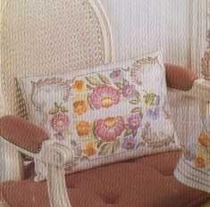 ** BRODERA EN TJUSIG KUDDE ** RITAT BRODERI **