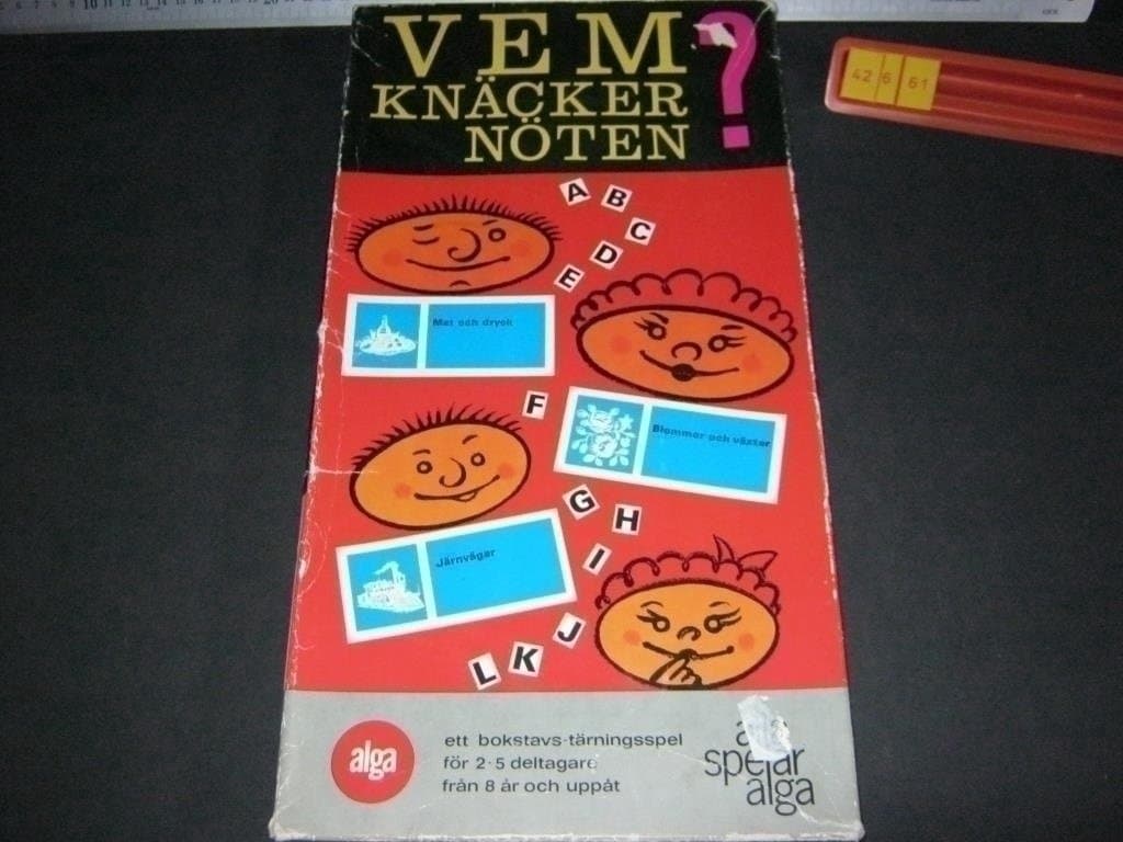 Vem Knäcker Nöten, gråstrip Alga, Komplett mb-b/f-mf