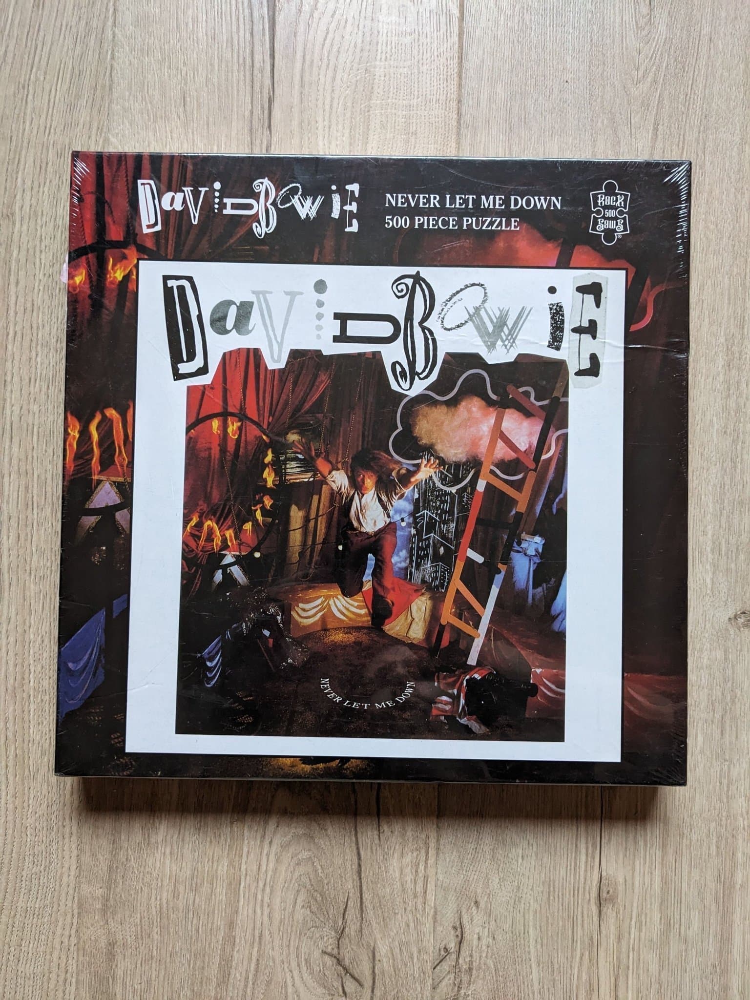 David Bowie "Never Let Me Down" 500 bitars pussel från Rock Saws.