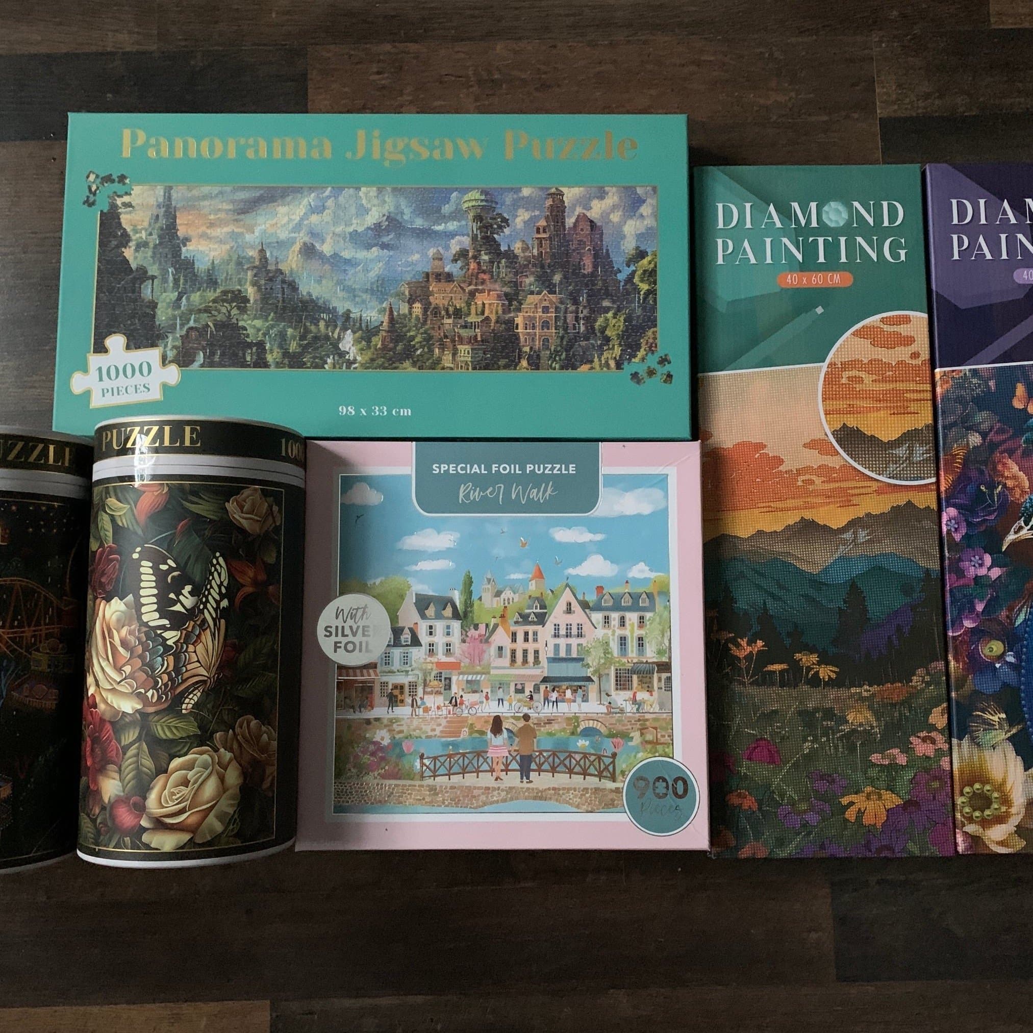 Helt nytt Pysselset - 4 Stycken Pussel och 2 Stycken Diamond Painting