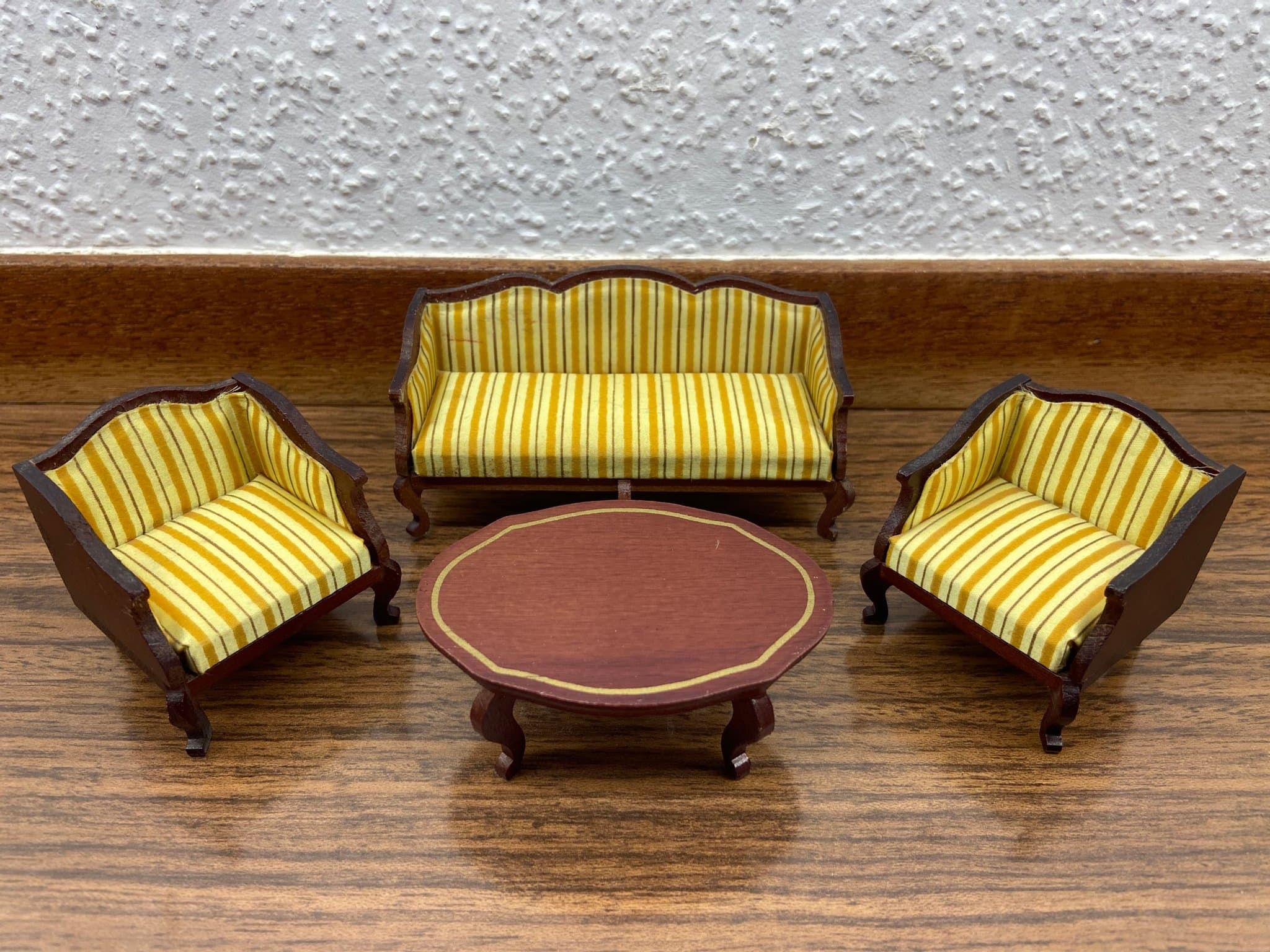 Lundby - Soffa - Fåtölj - Soffbord - Dockskåp