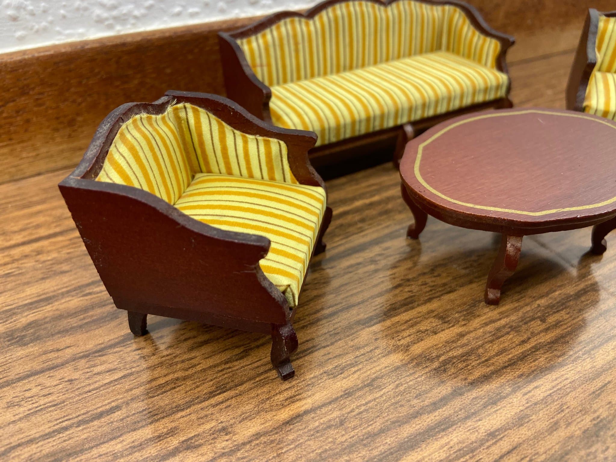 Lundby - Soffa - Fåtölj - Soffbord - Dockskåp