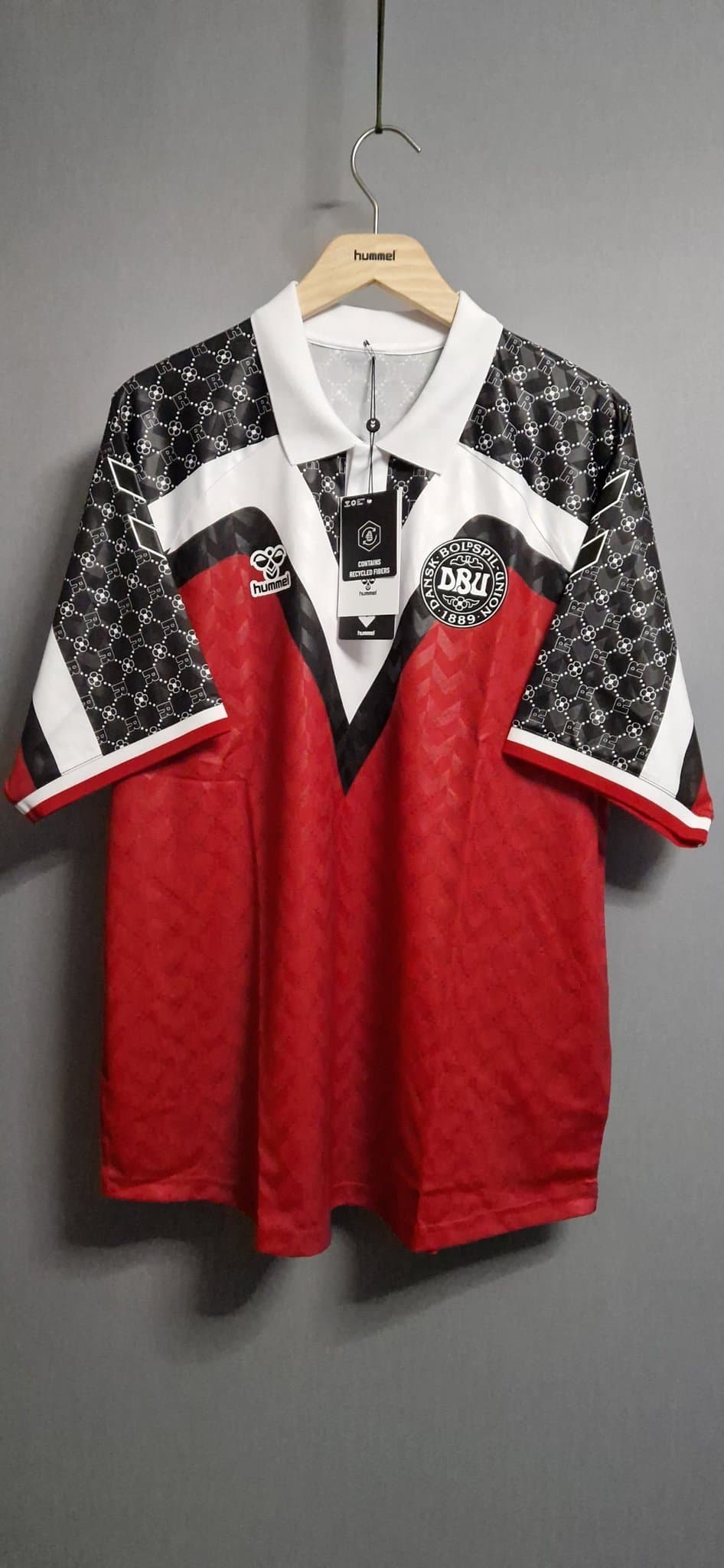 Rotate x hummel x DBU unisex spelartröja. Storlek: XL