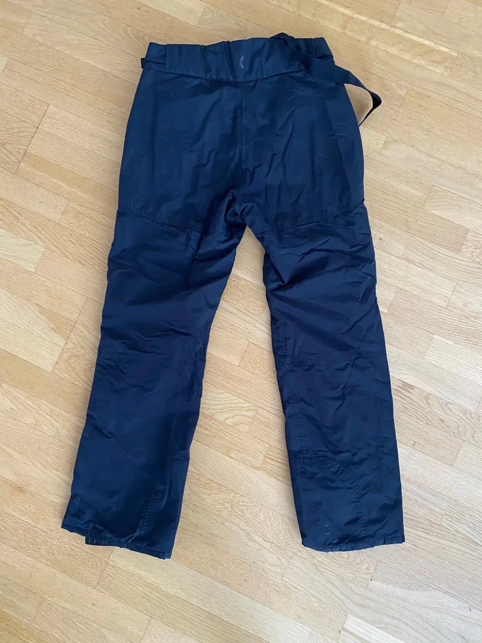 Svarta skidbyxor från Everest storlek 164