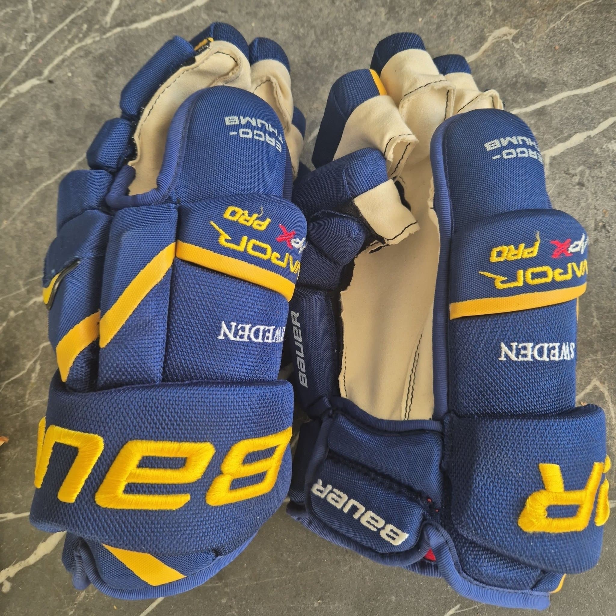 Bauer Vapor APX Pro Hockeyhandskar, Senior, Blå/Gul Sweden l