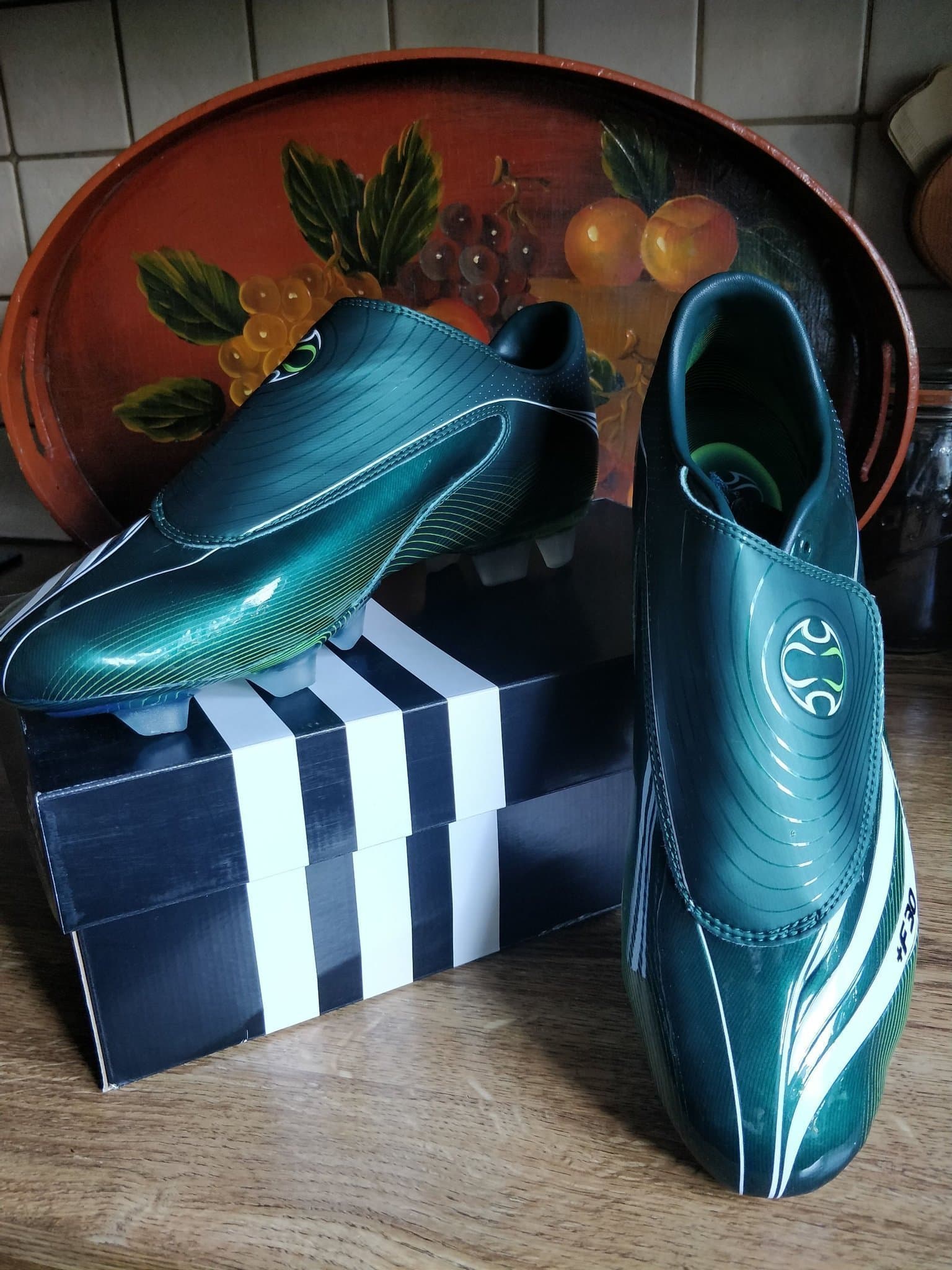 Adidas F30.7 TRX FG Fotbollsskor för gräs. Grön Strl 44(43), Nya