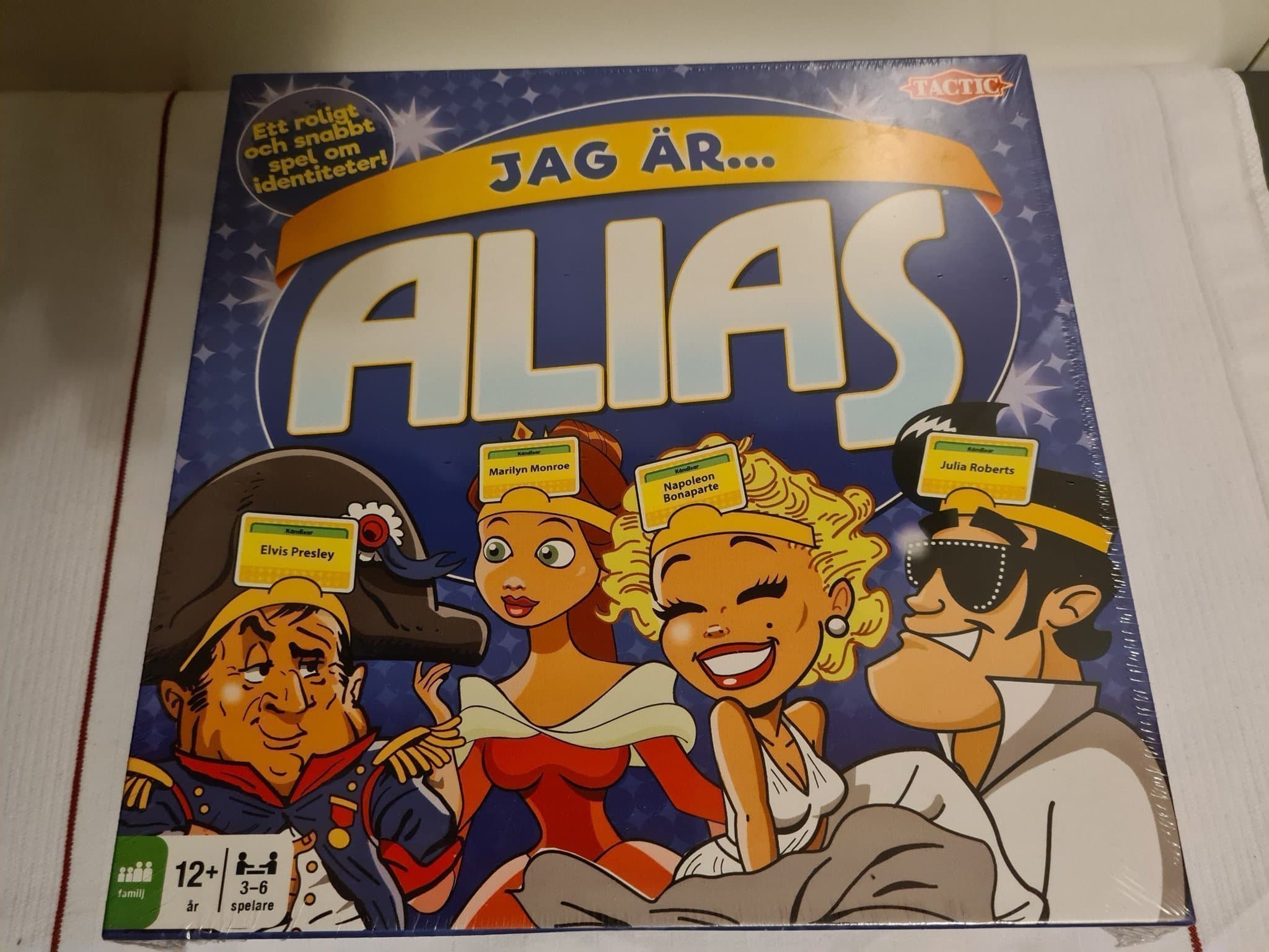 Nytt spel Jag Är... Alias sällskapsspel från Tactic