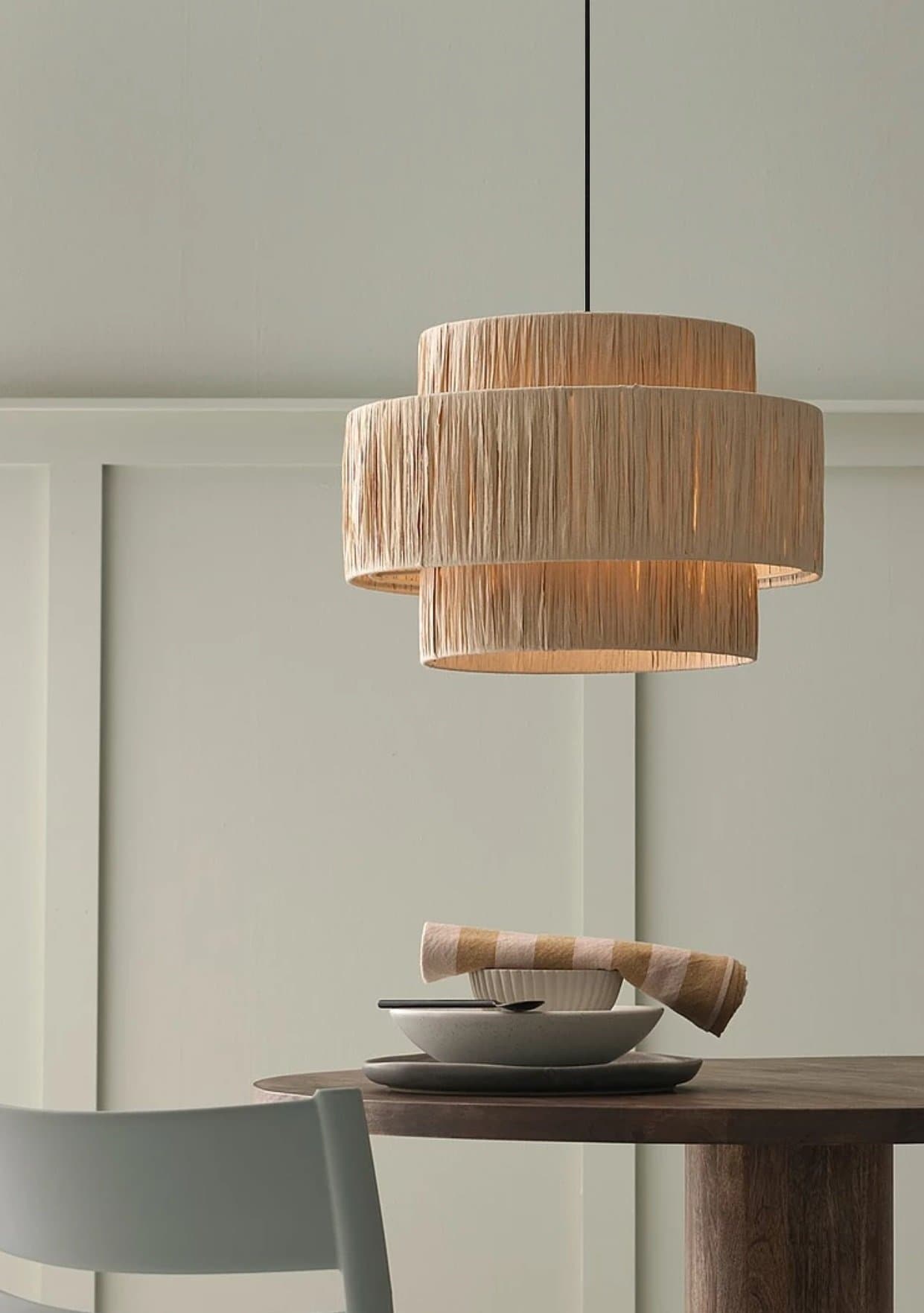 Samoa pendellampa Ø60 – Stor designlampa i äkta raffia